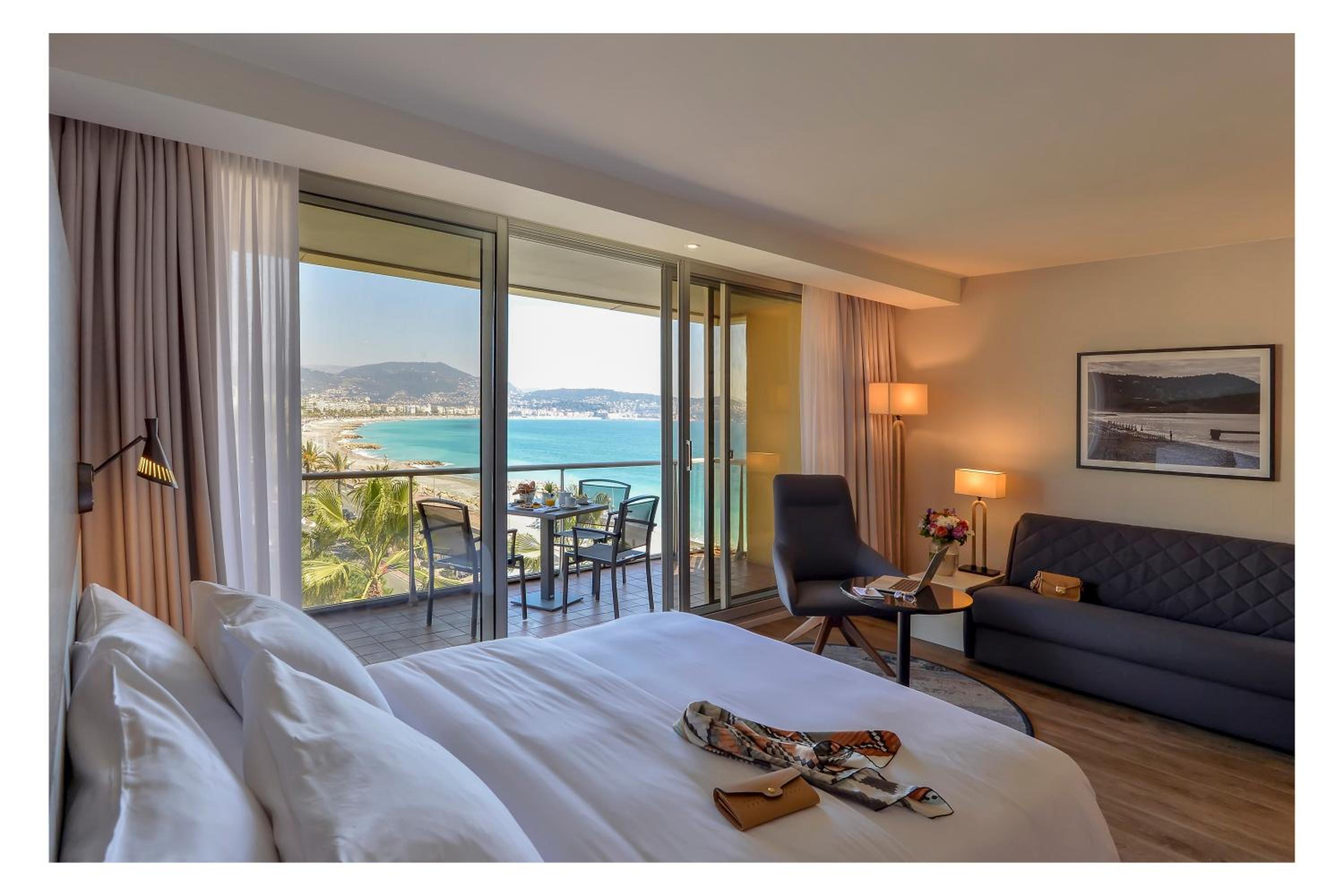 Bay View Suite with Terrace - Photo 3