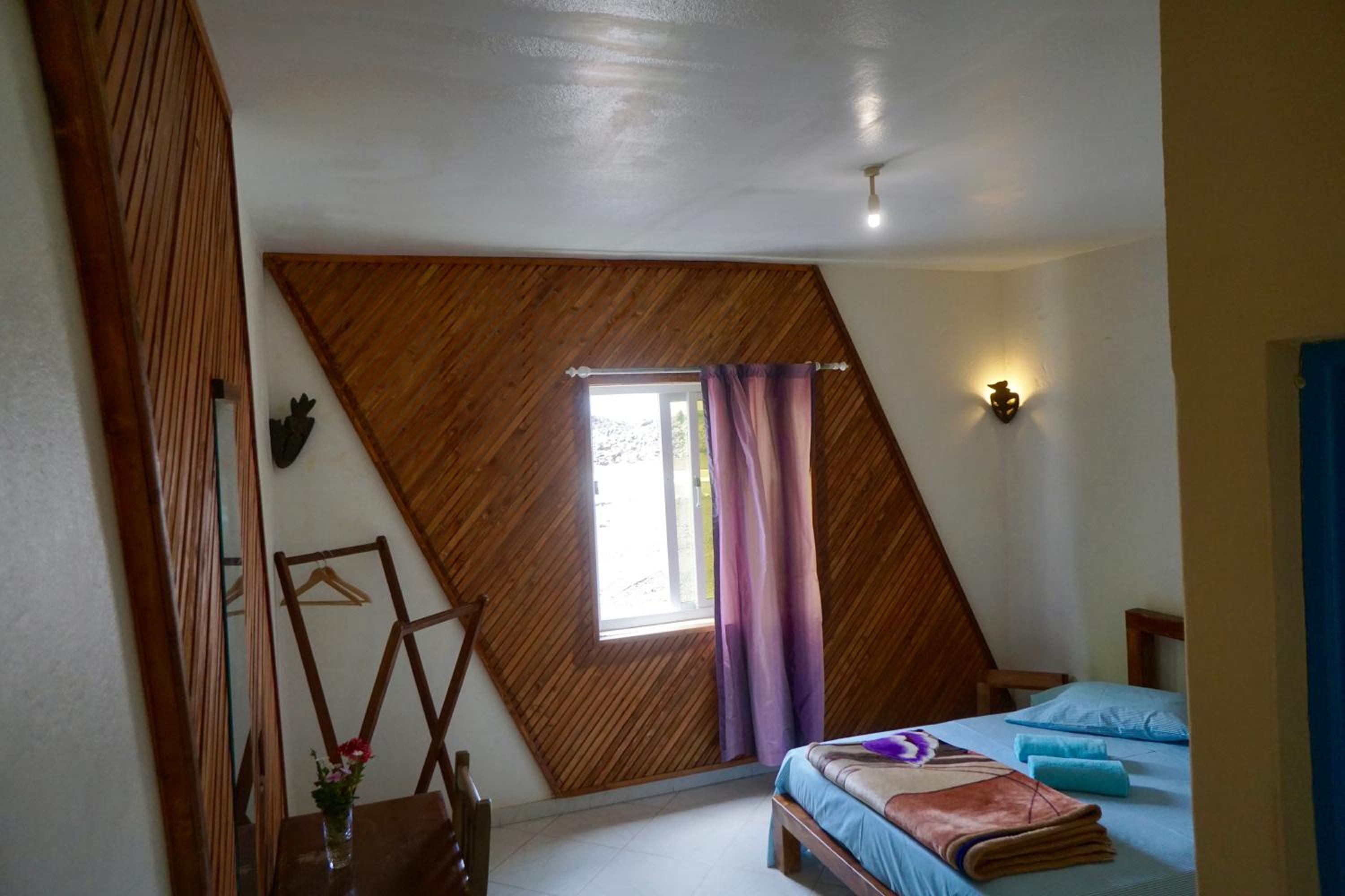 Budget Double Room photo 3