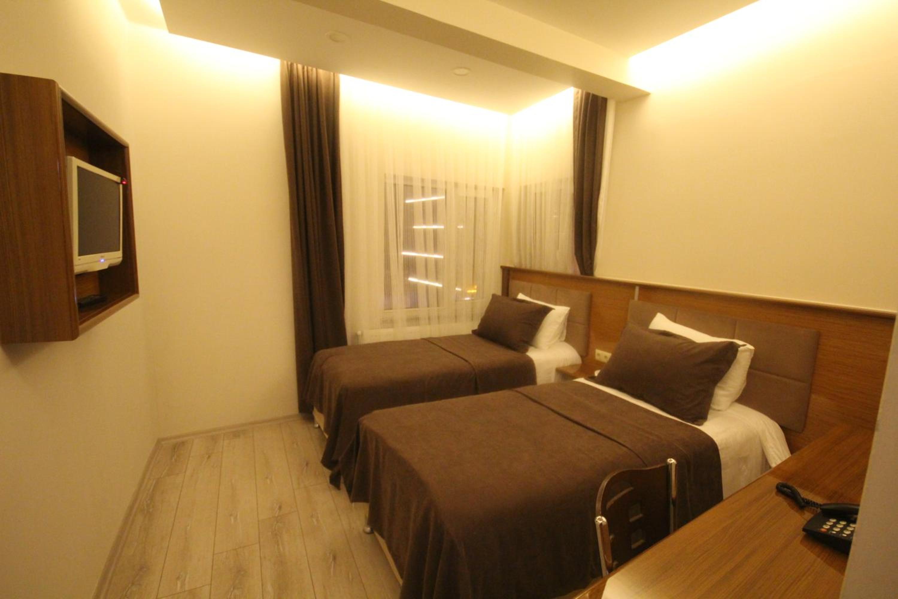 Standard Twin Room photo 3