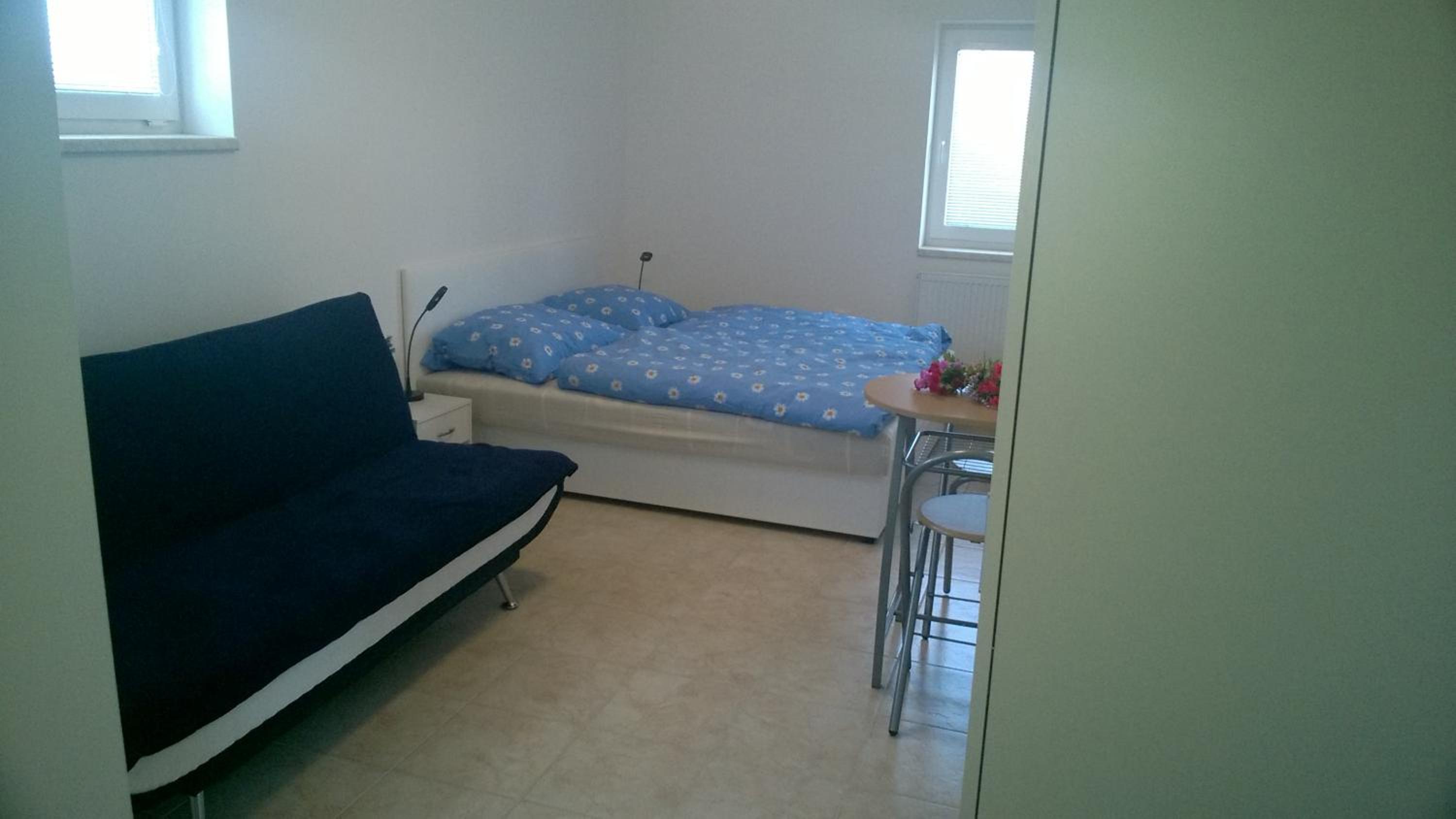 Quadruple Room with Private Bathroom photo 2
