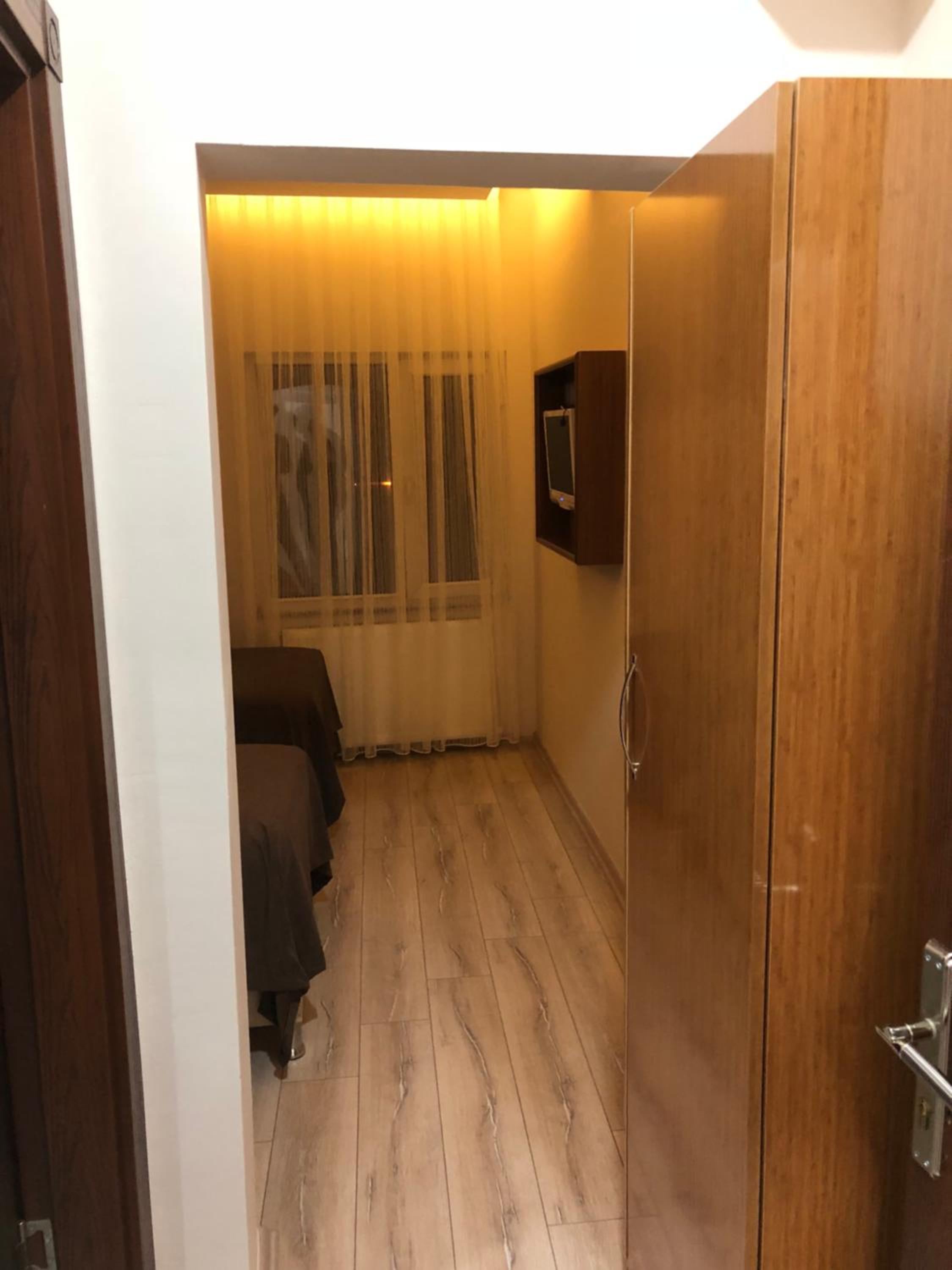 Basic Triple Room photo 1