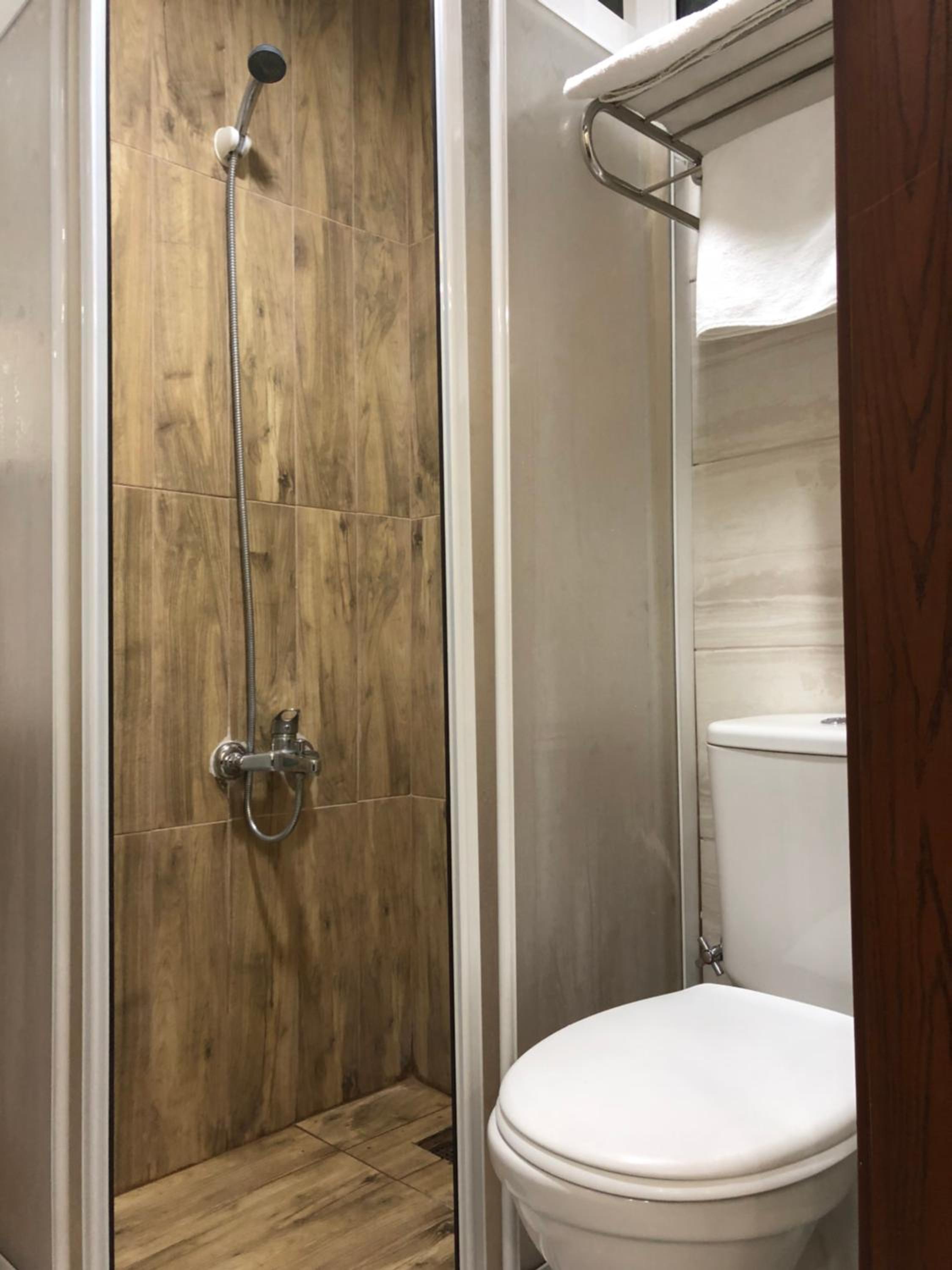 Basic Triple Room photo 2