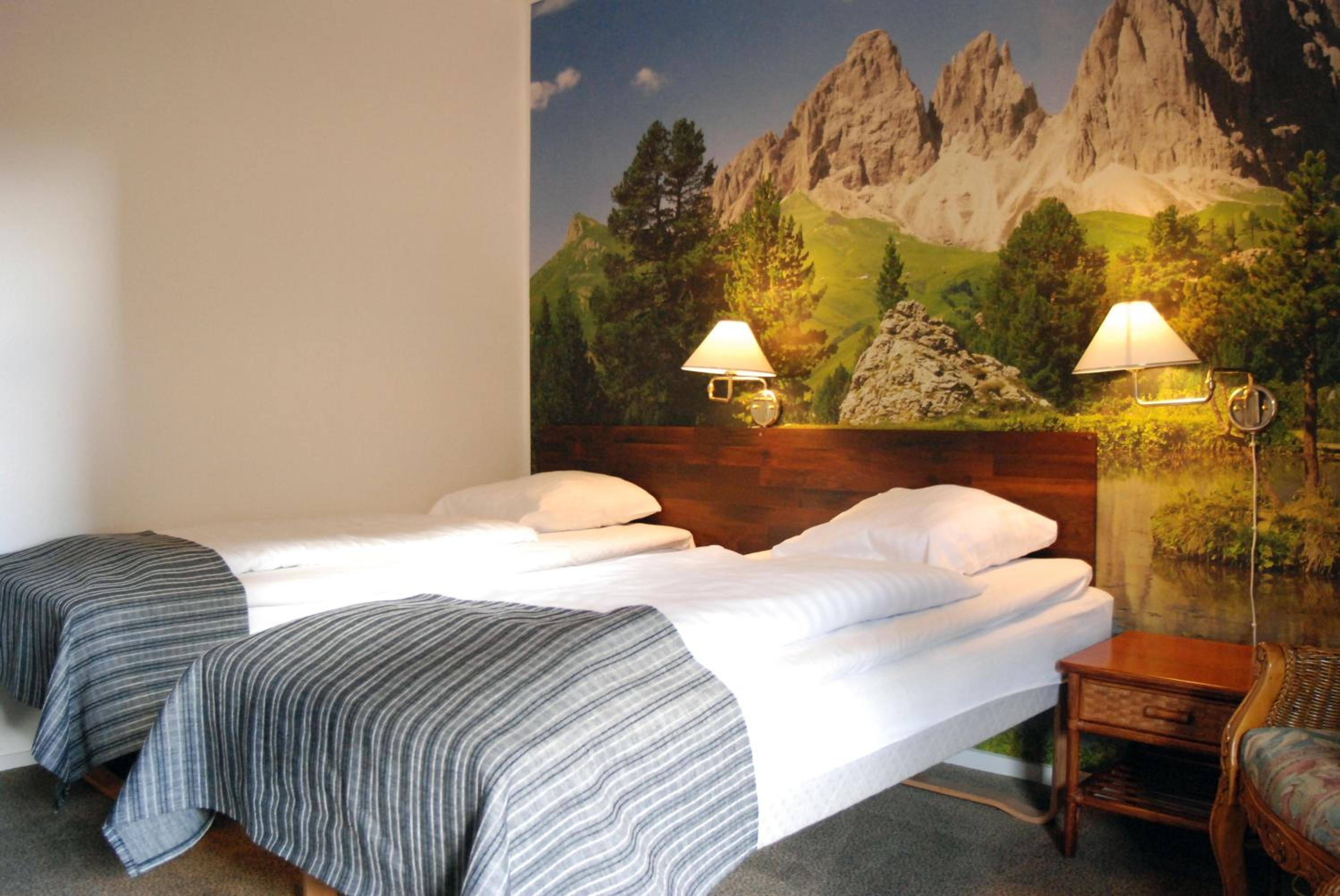Double or Twin Room - Photo 6