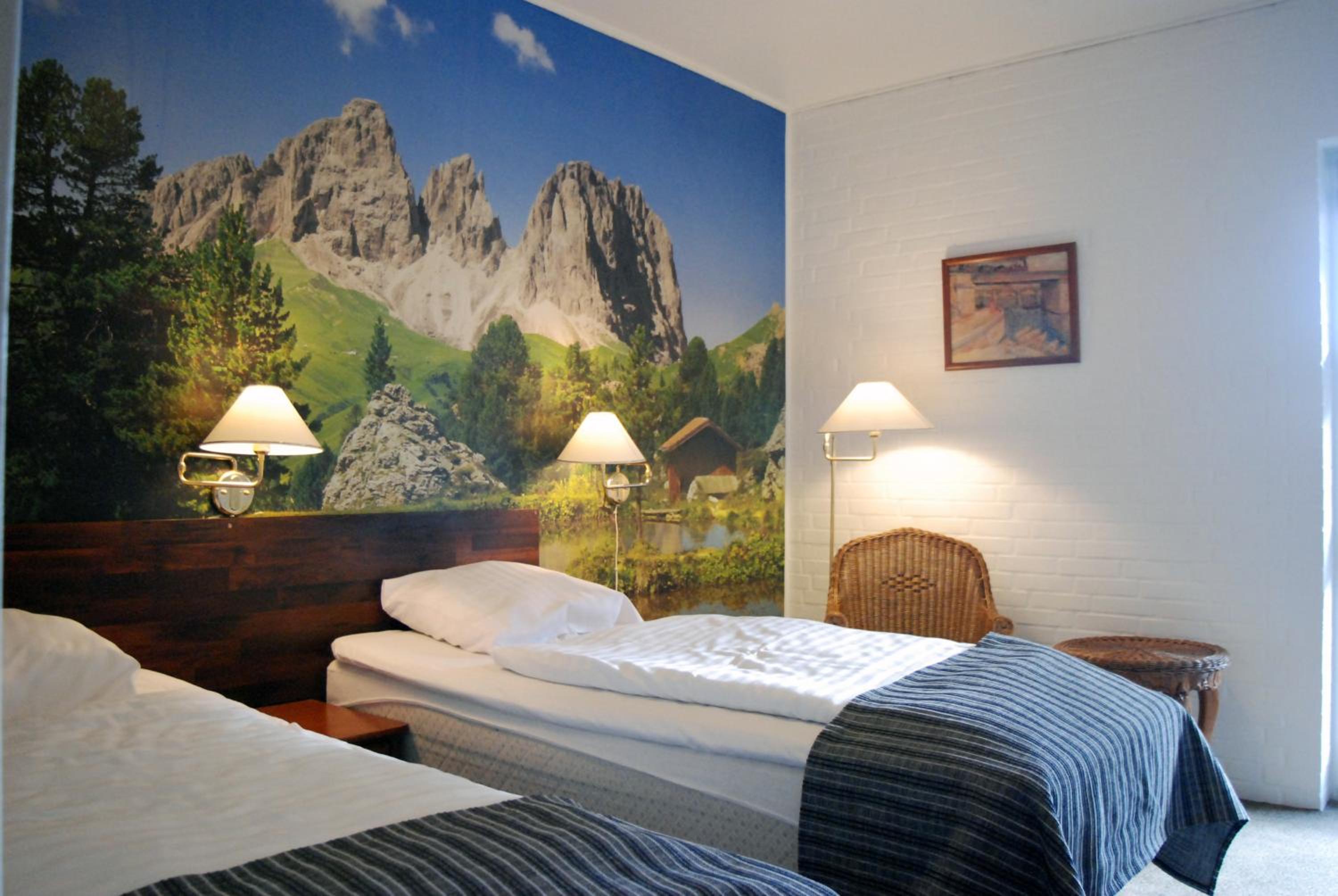 Double or Twin Room - Photo 3
