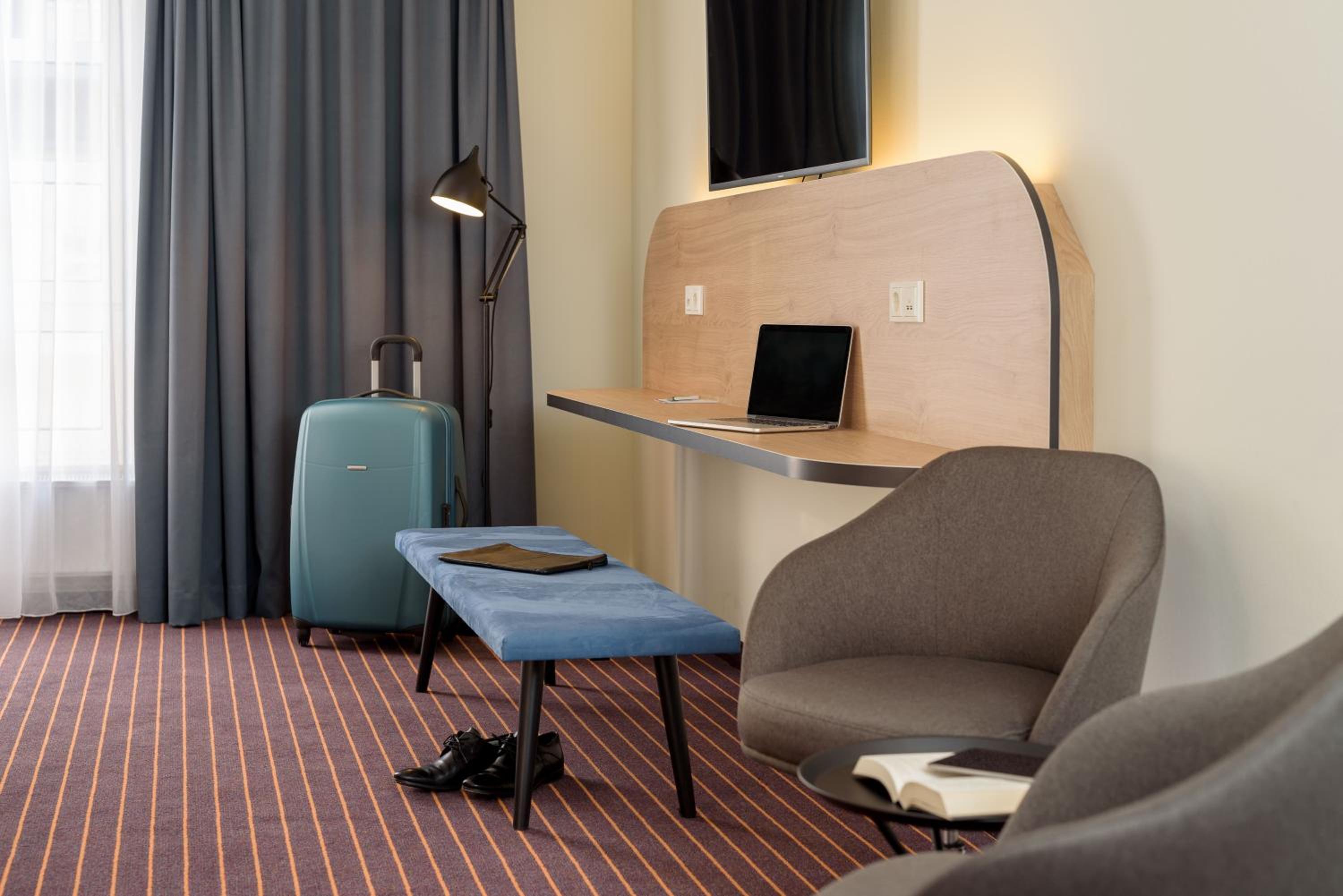 Family Room with Double Bed and Bunk Bed - Photo 10