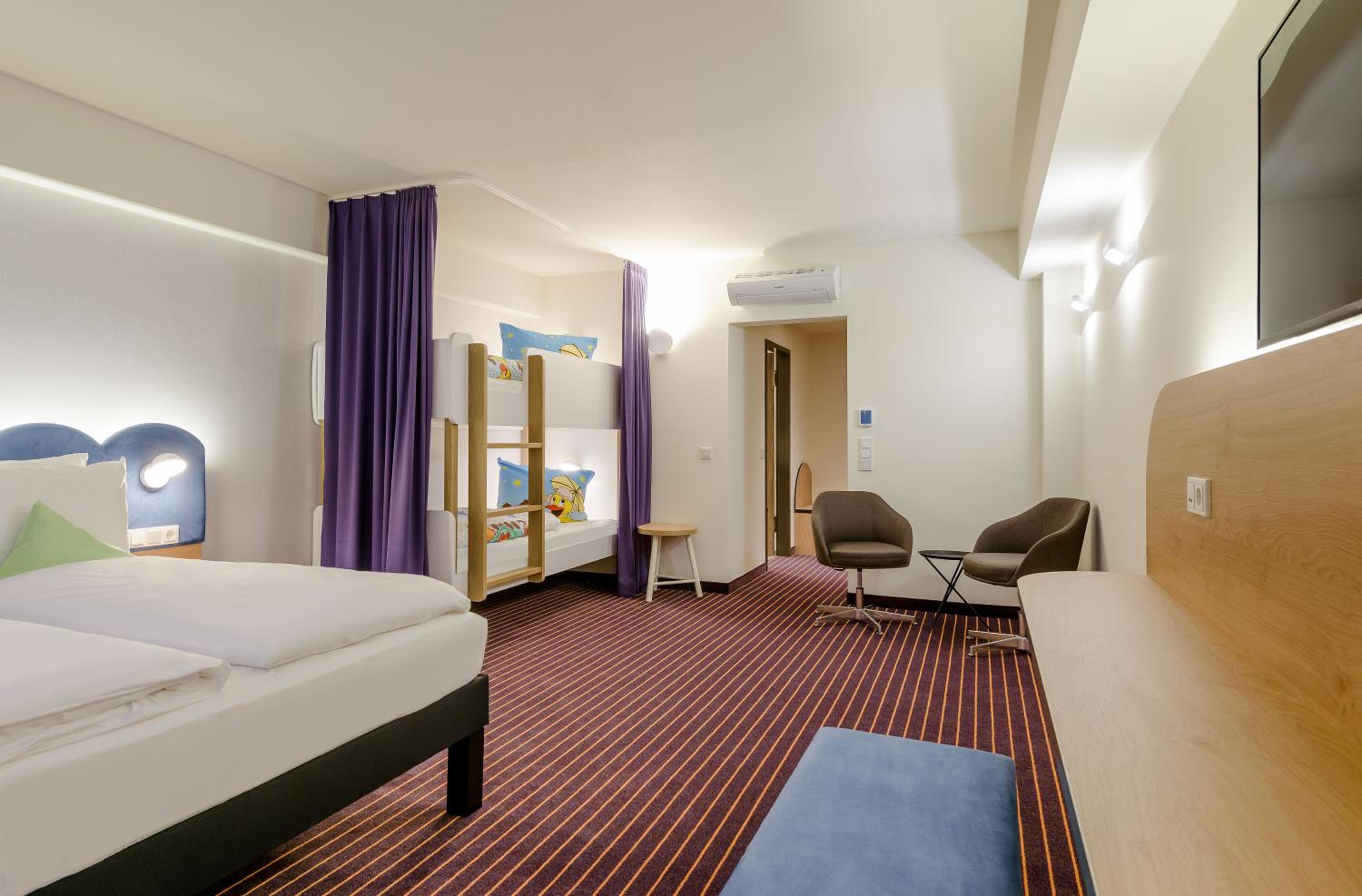 Family Room with Double Bed and Bunk Bed - Photo 8