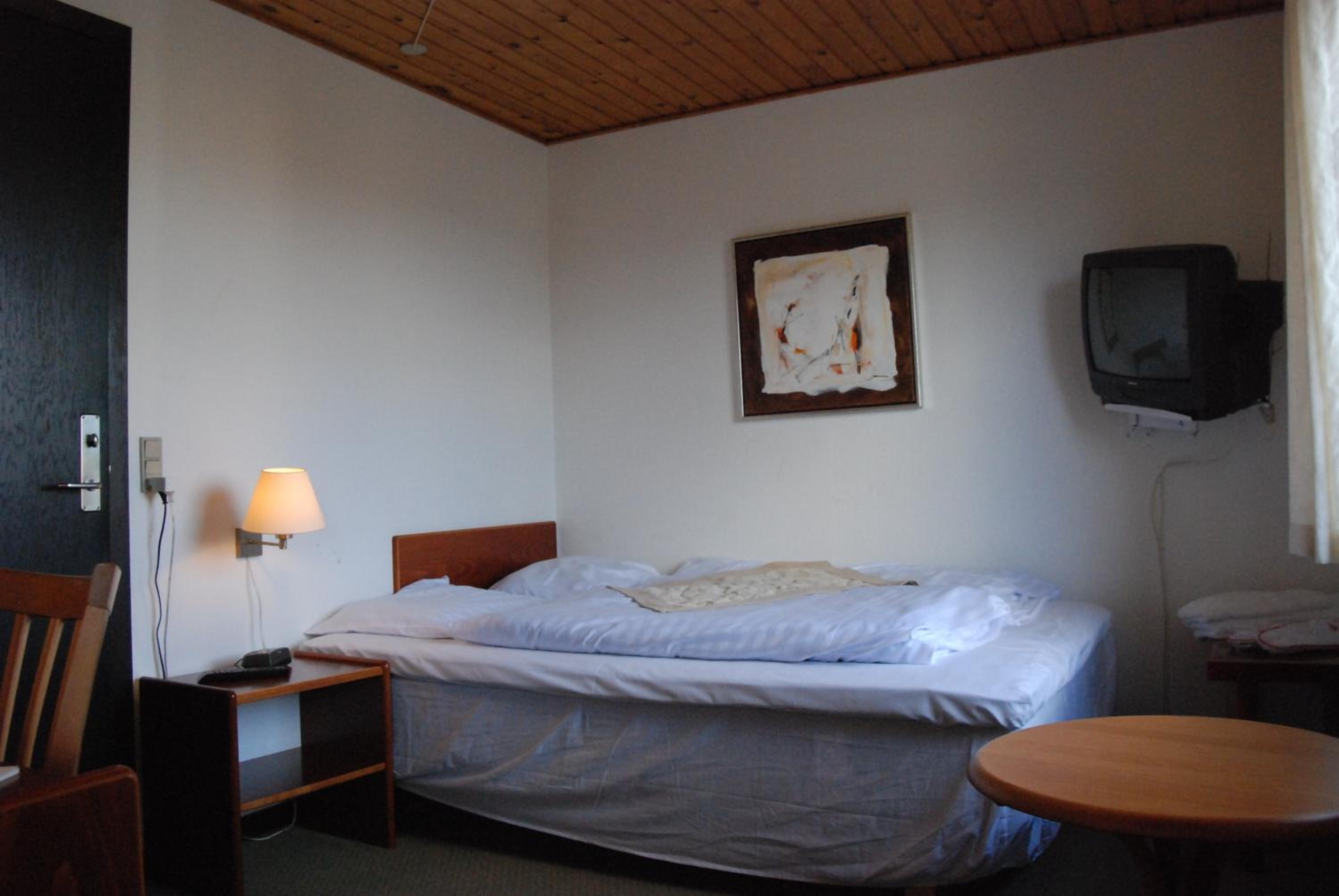 Budget Double or Twin Room - Photo 3
