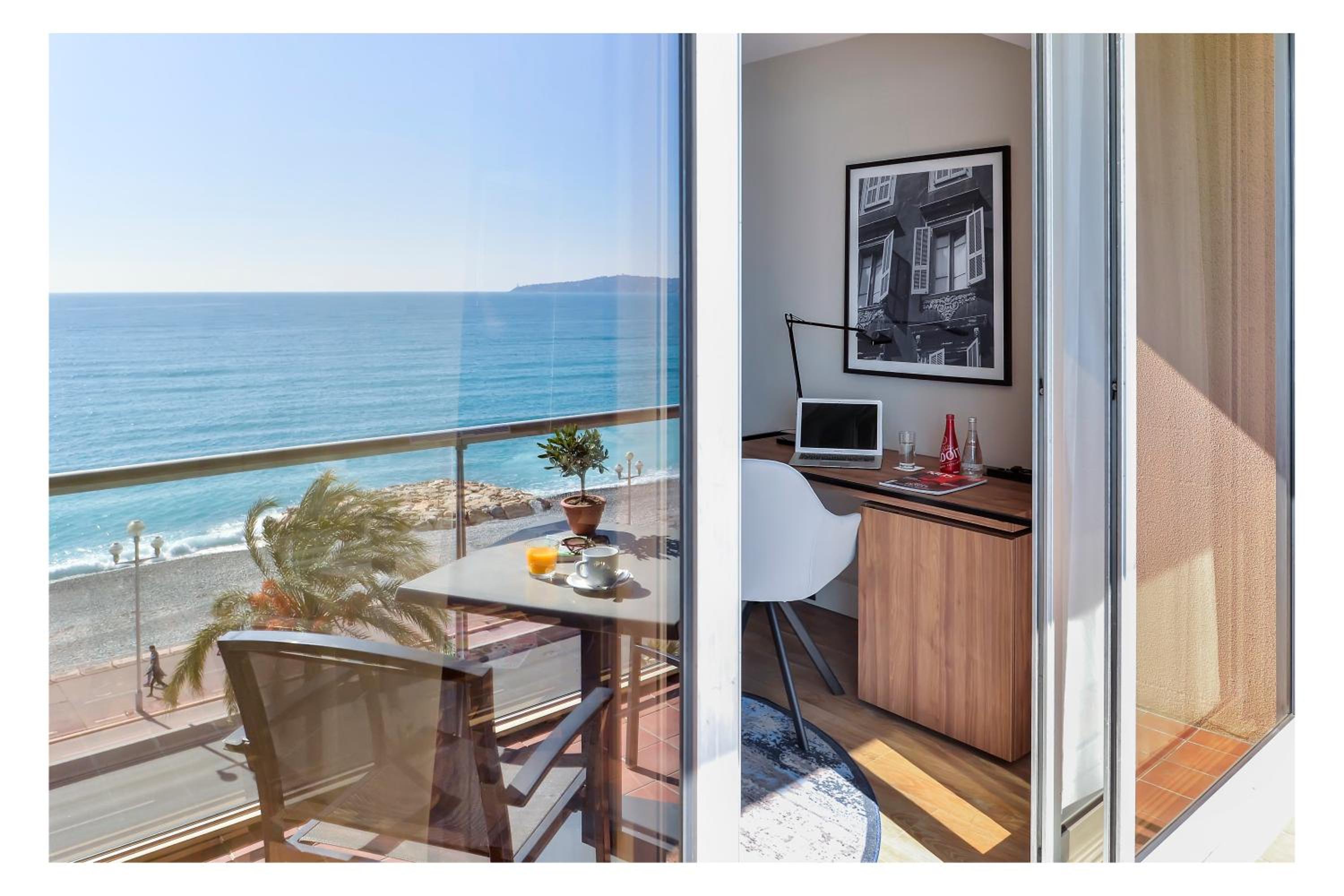 Premium Room with Sea View and Terrace - Photo 5