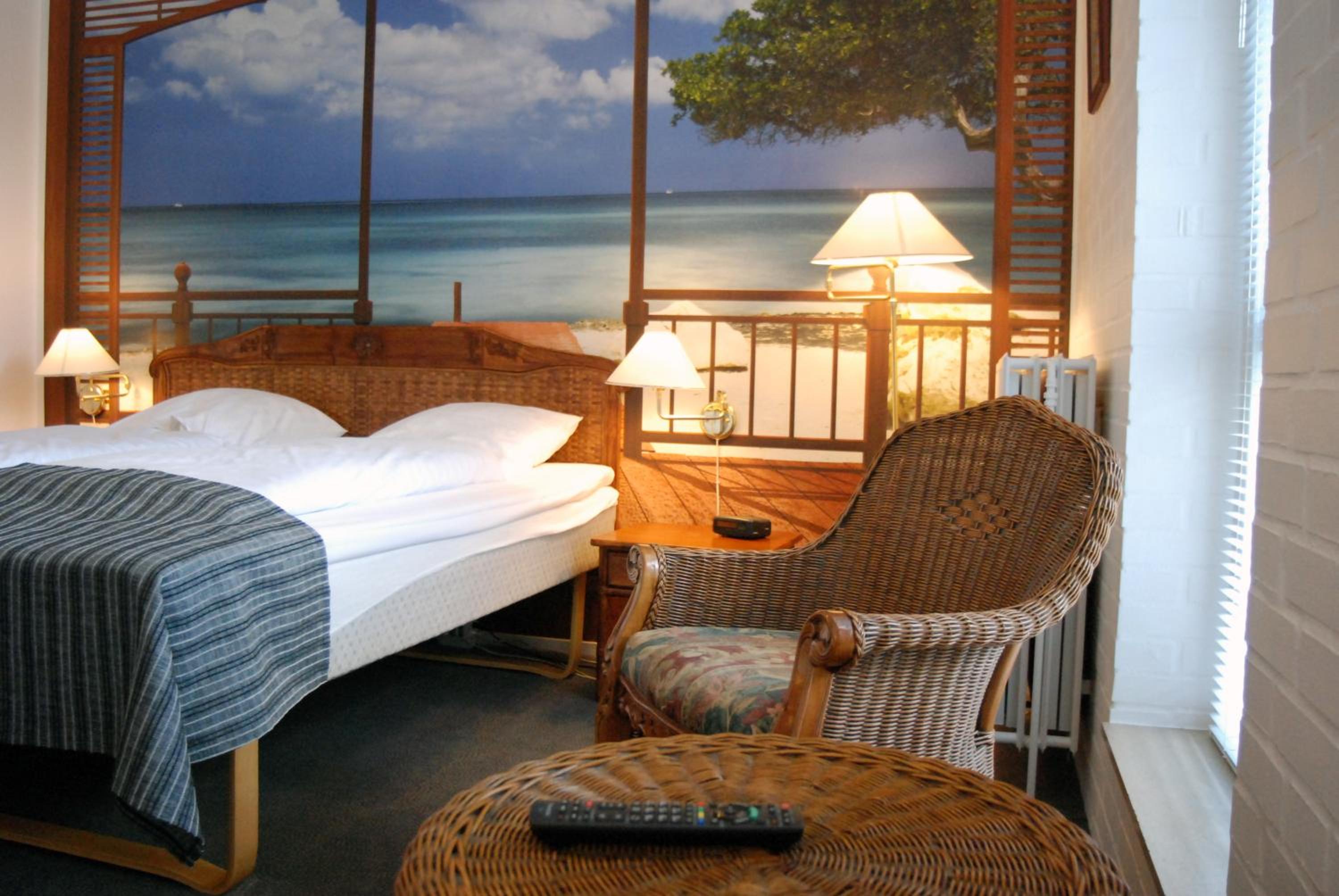 Double or Twin Room - Photo 16