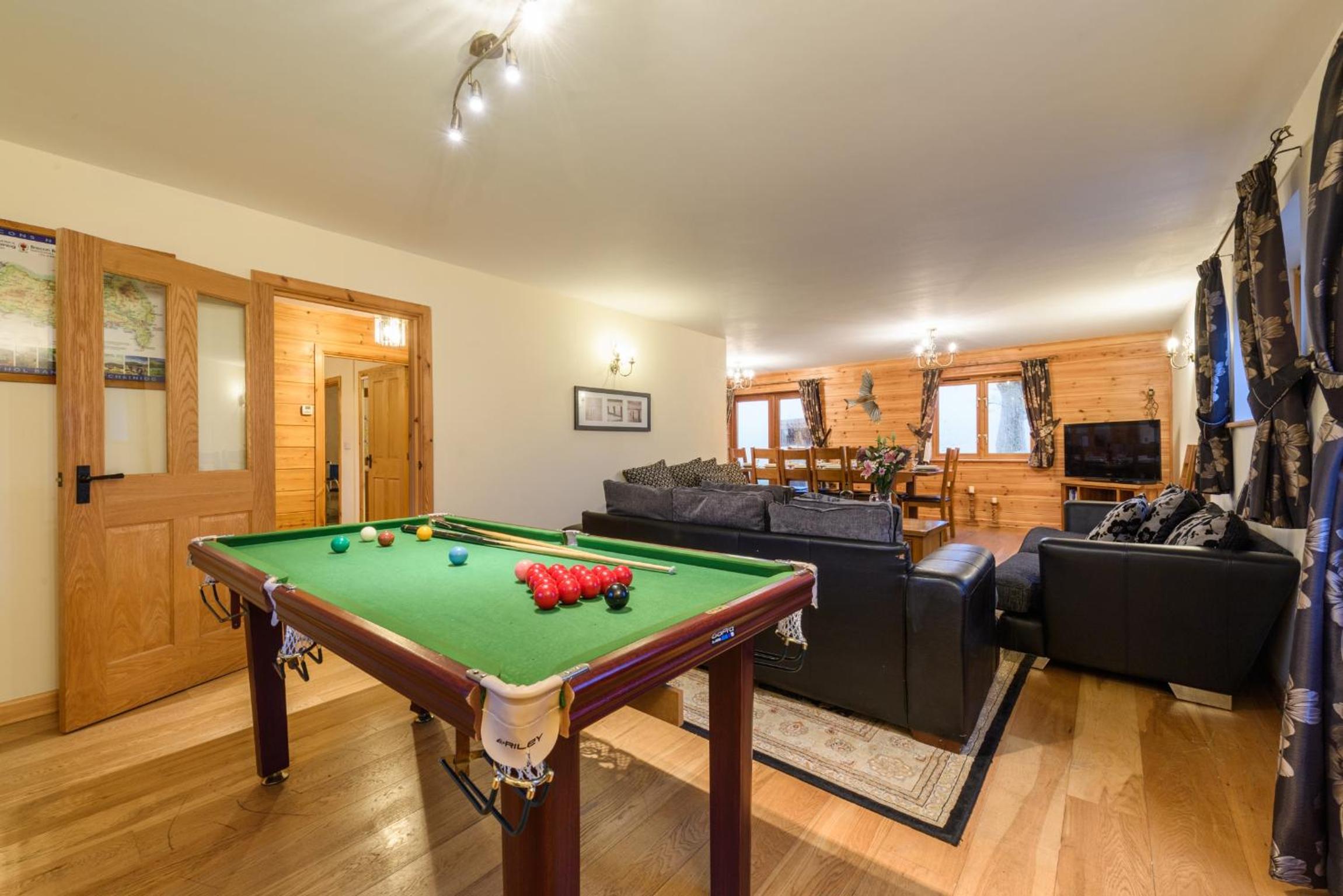 Four-Bedroom Holiday Home photo 3