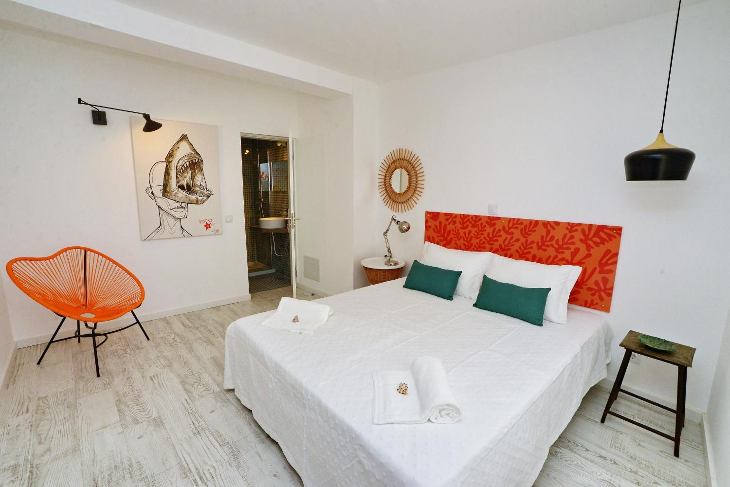 Double or Twin Room with Private Bathroom - Photo 5