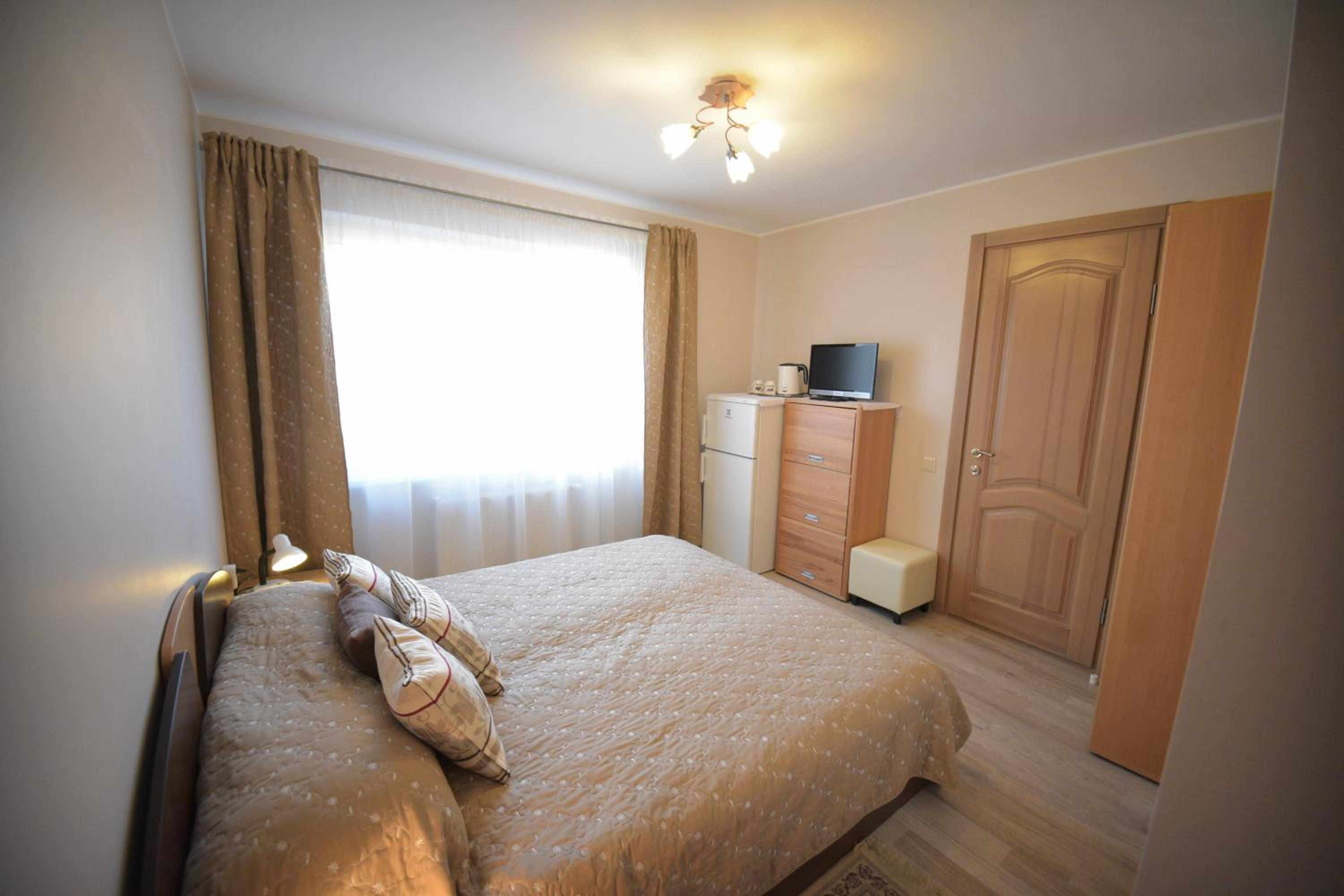 Double Room - Photo 5