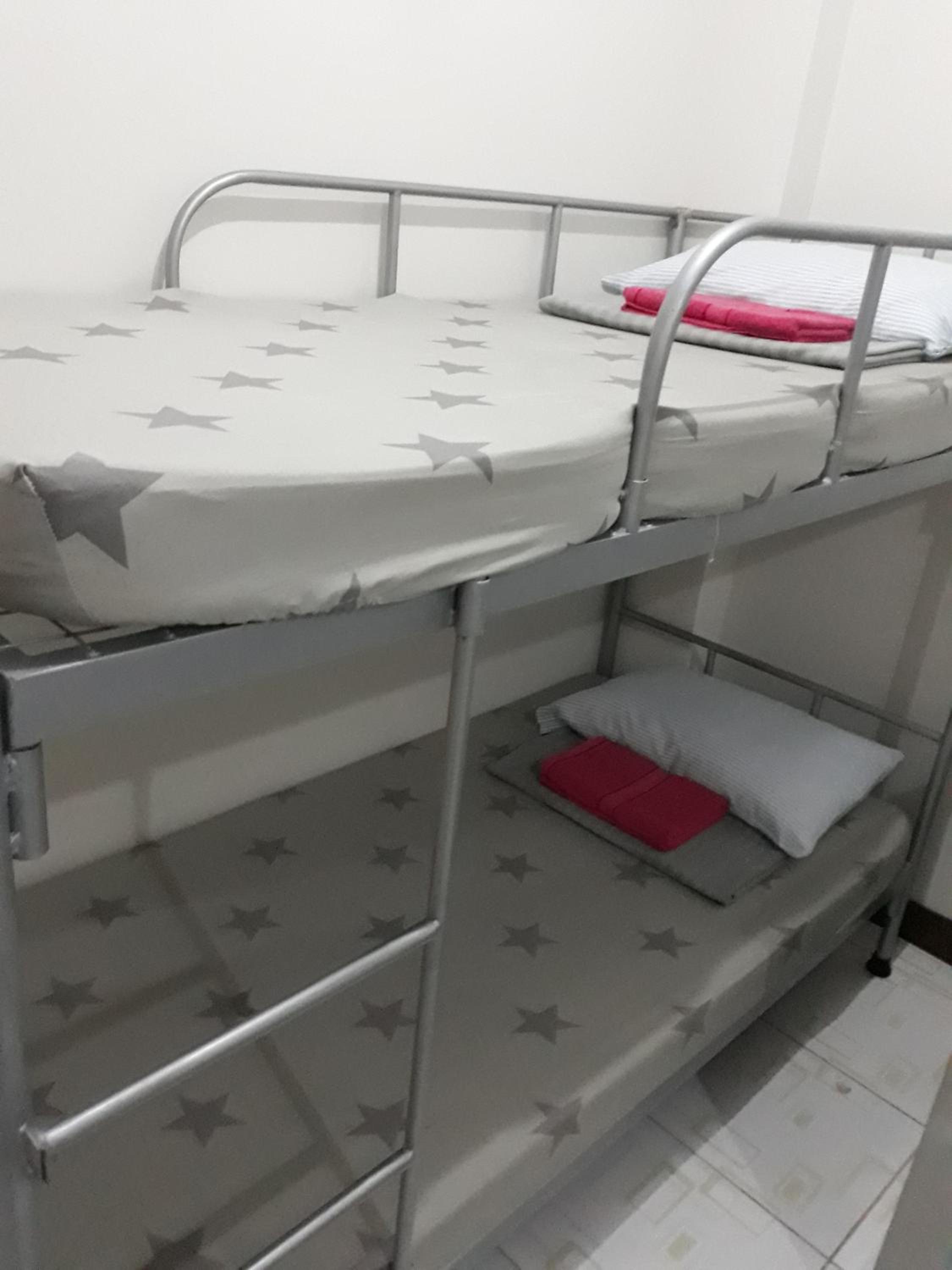 6-Bed Female Dormitory Room photo 3