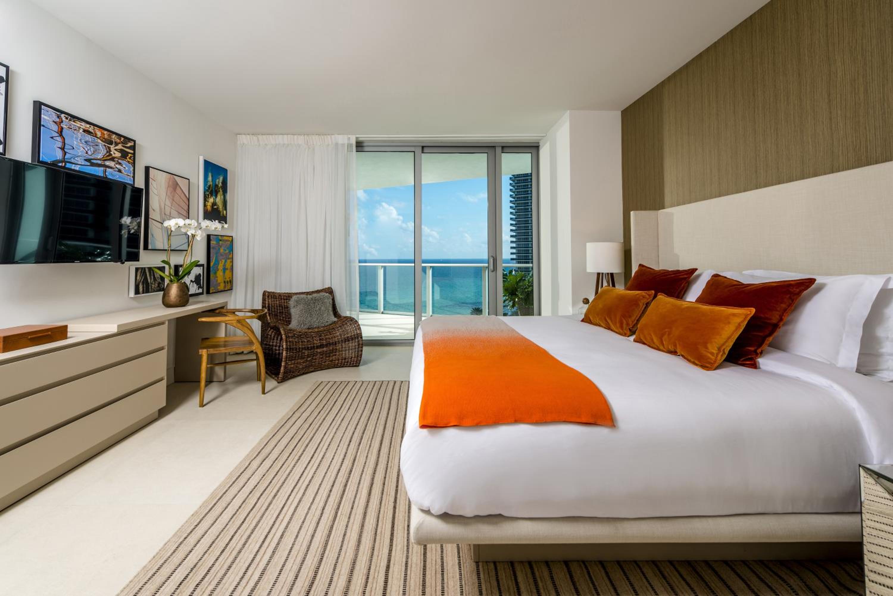 Penthouse 2 Bedroom Oceanview  - Photo 2