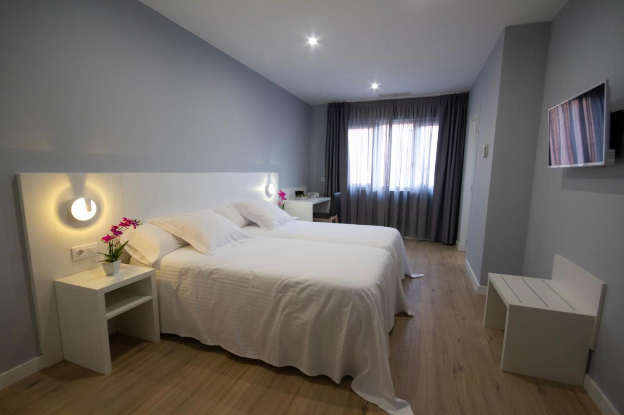 Habitación Doble con Baño Privado