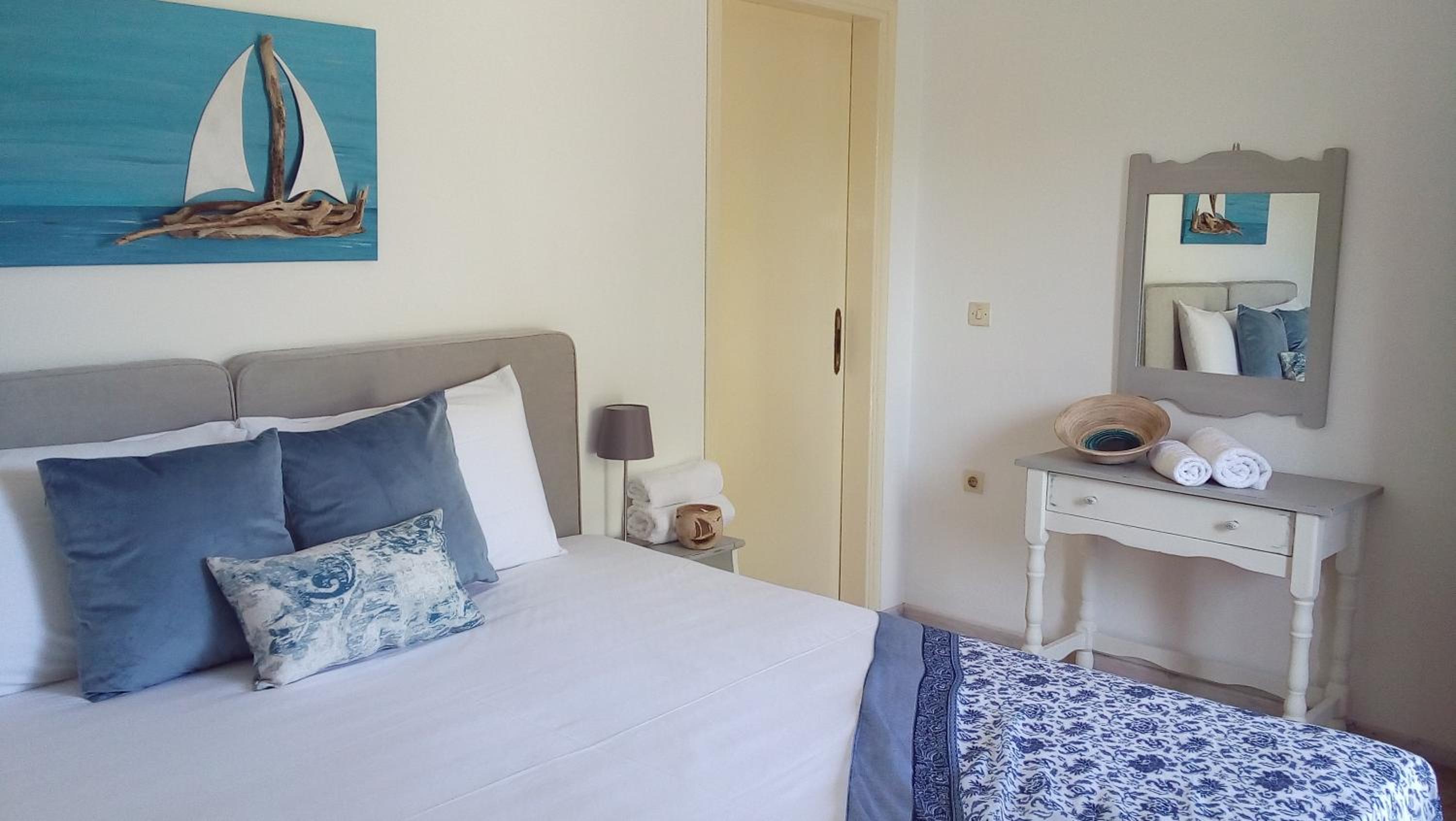 Studio Apartment photo 3