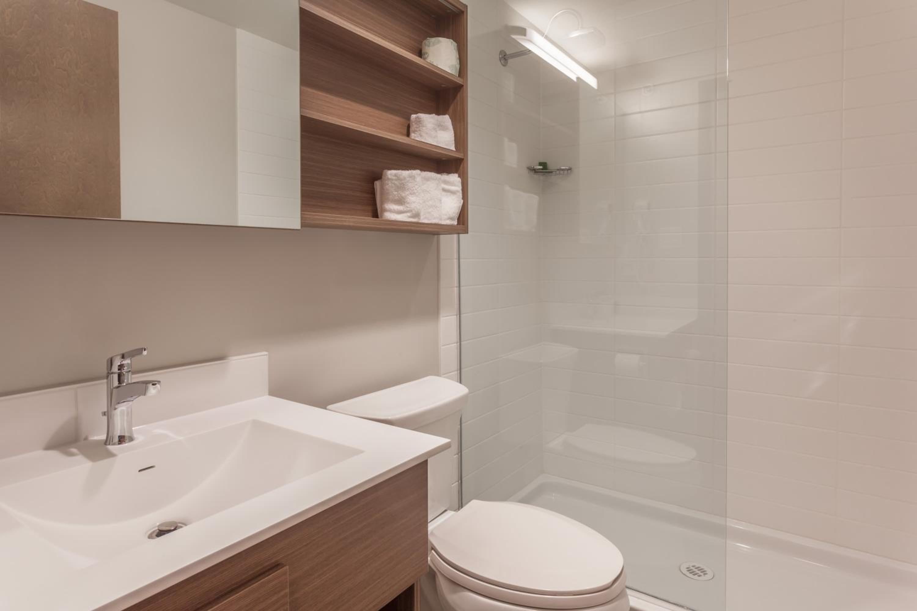 Suite with Two Queen Beds and Kitchenette - Non-Smoking photo 3