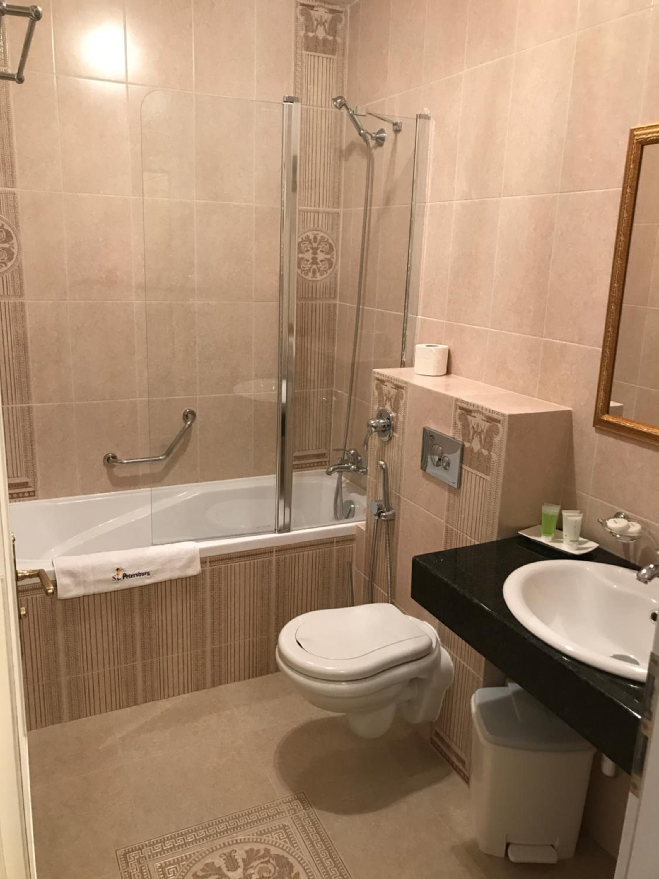 Deluxe Double Room - Photo 15