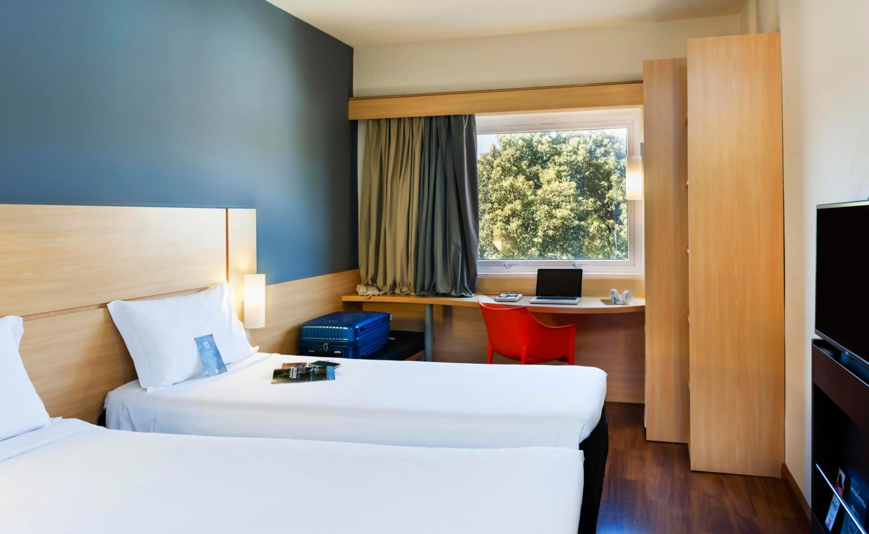 Standard Apartment with Twin Beds photo 1