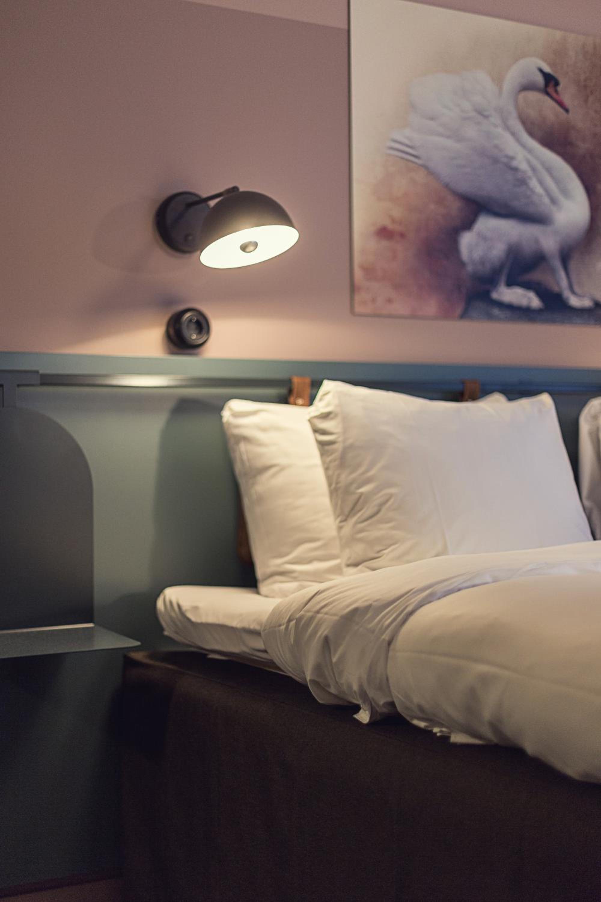 Standard Double Room - Non-Smoking - Photo 12