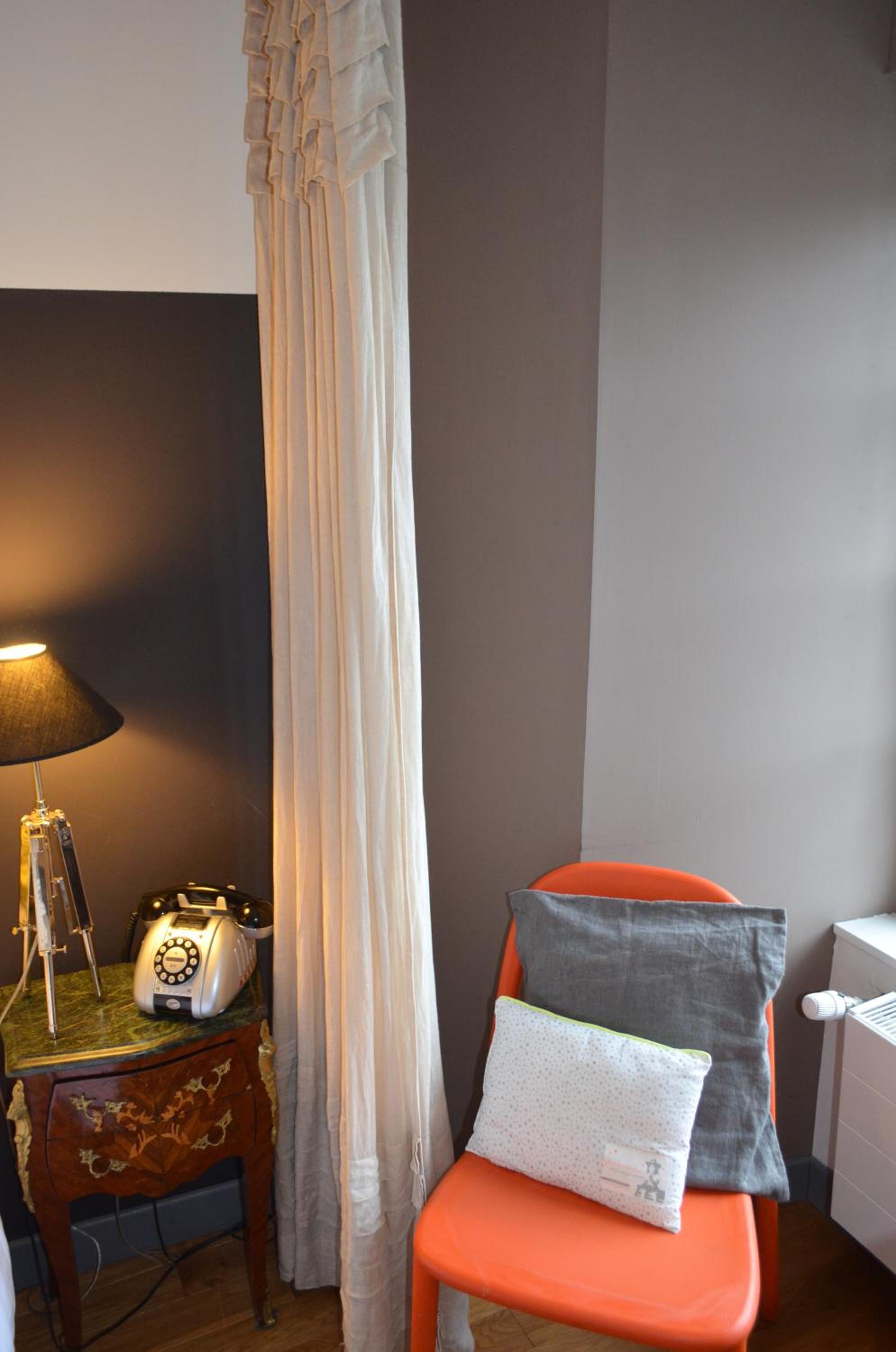 Standard Single Room with Double Bed photo 2
