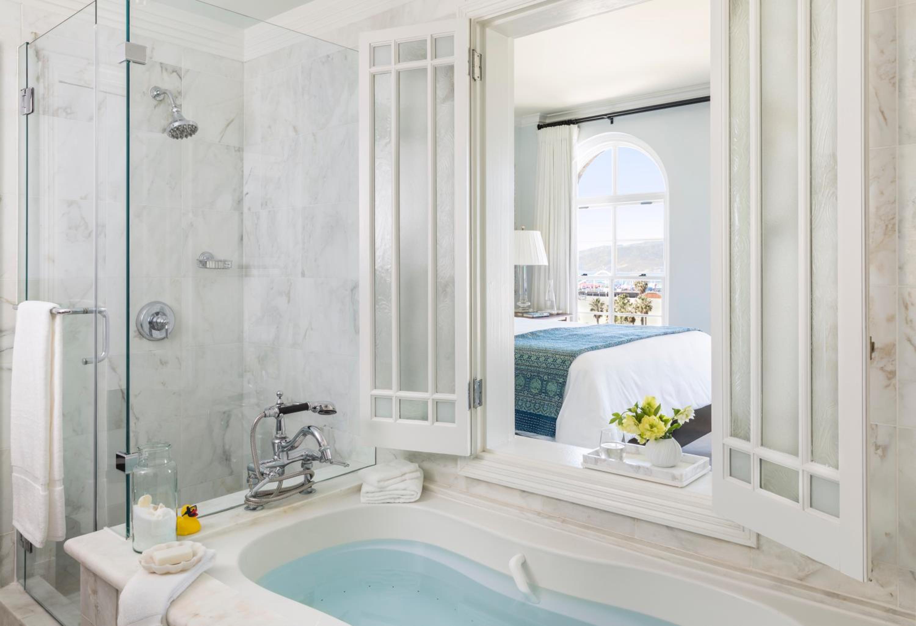 King Room with Ocean View photo 2