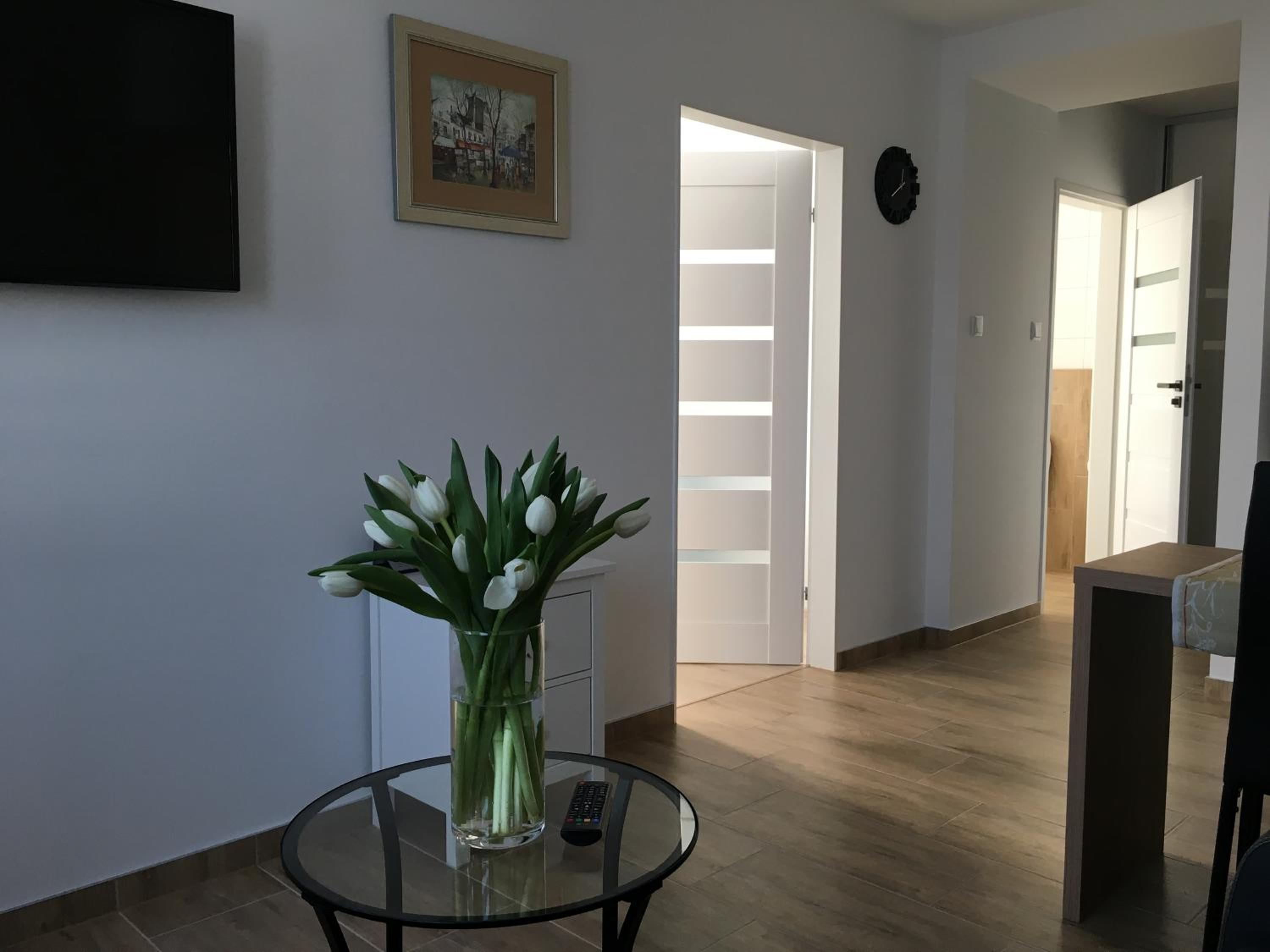 Apartment - Photo 3
