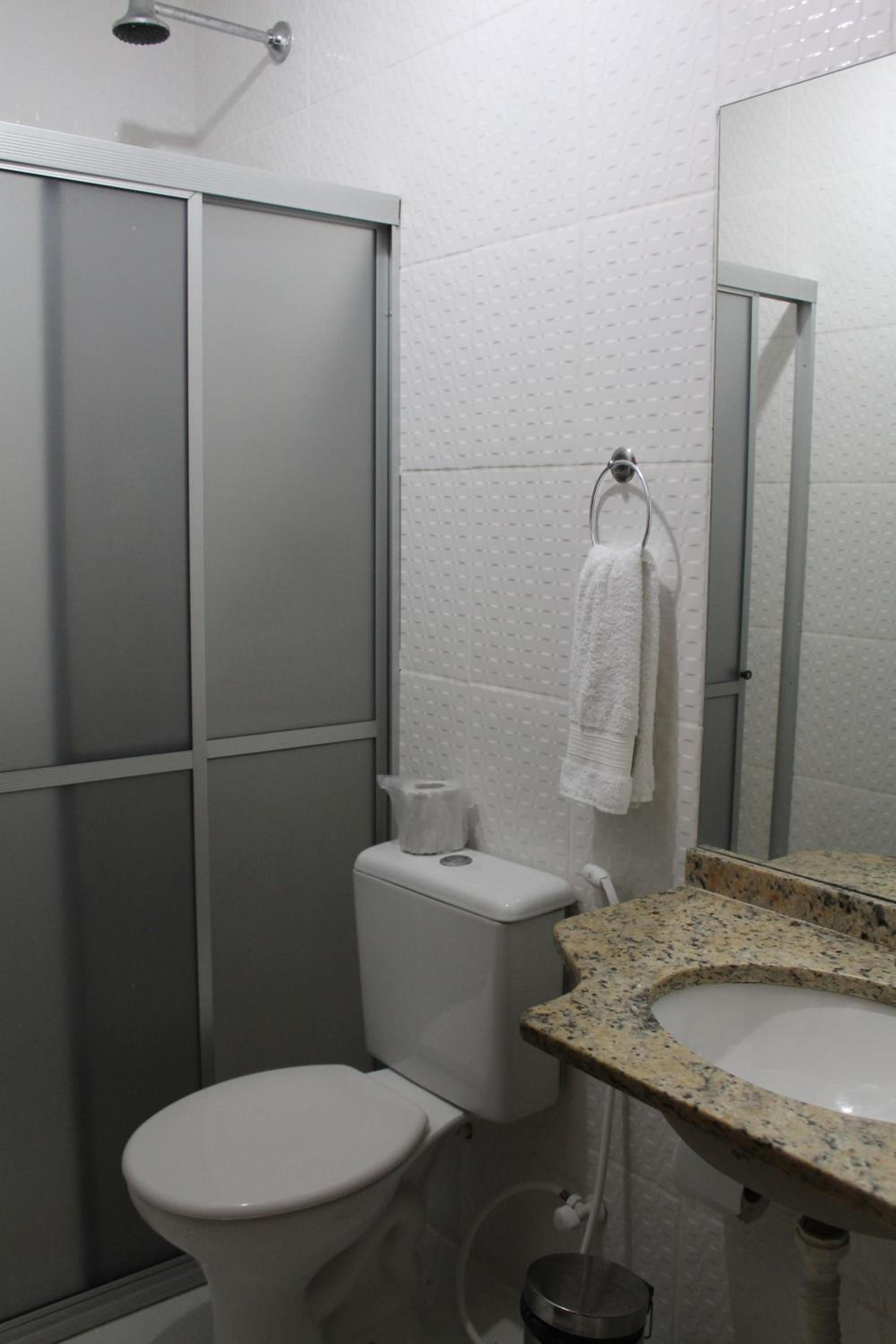 Standard Twin Room photo 2