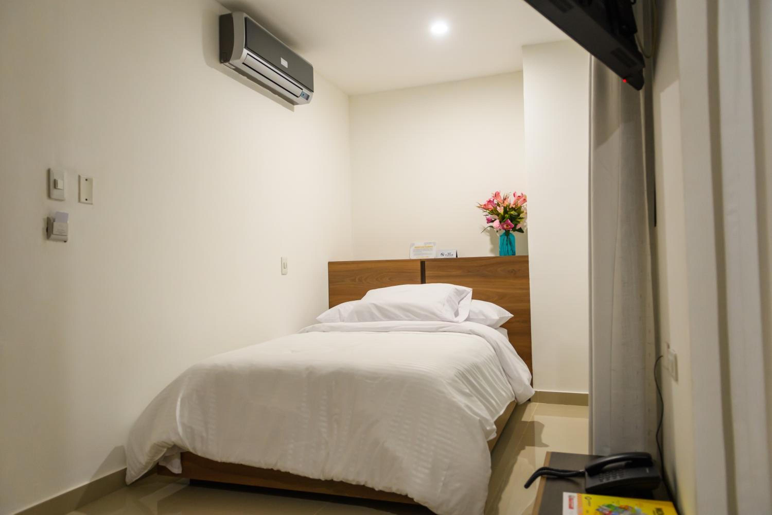 Standard Single Room photo 3