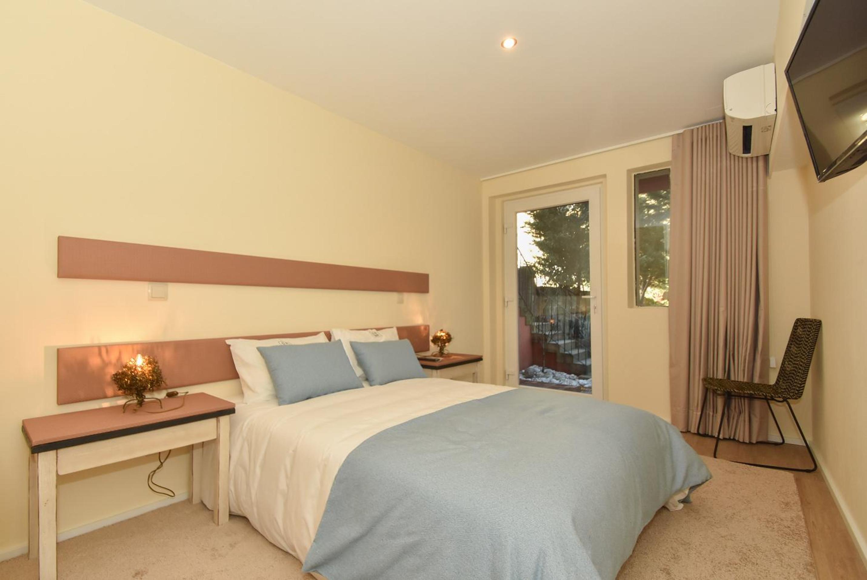 Large Single Room
