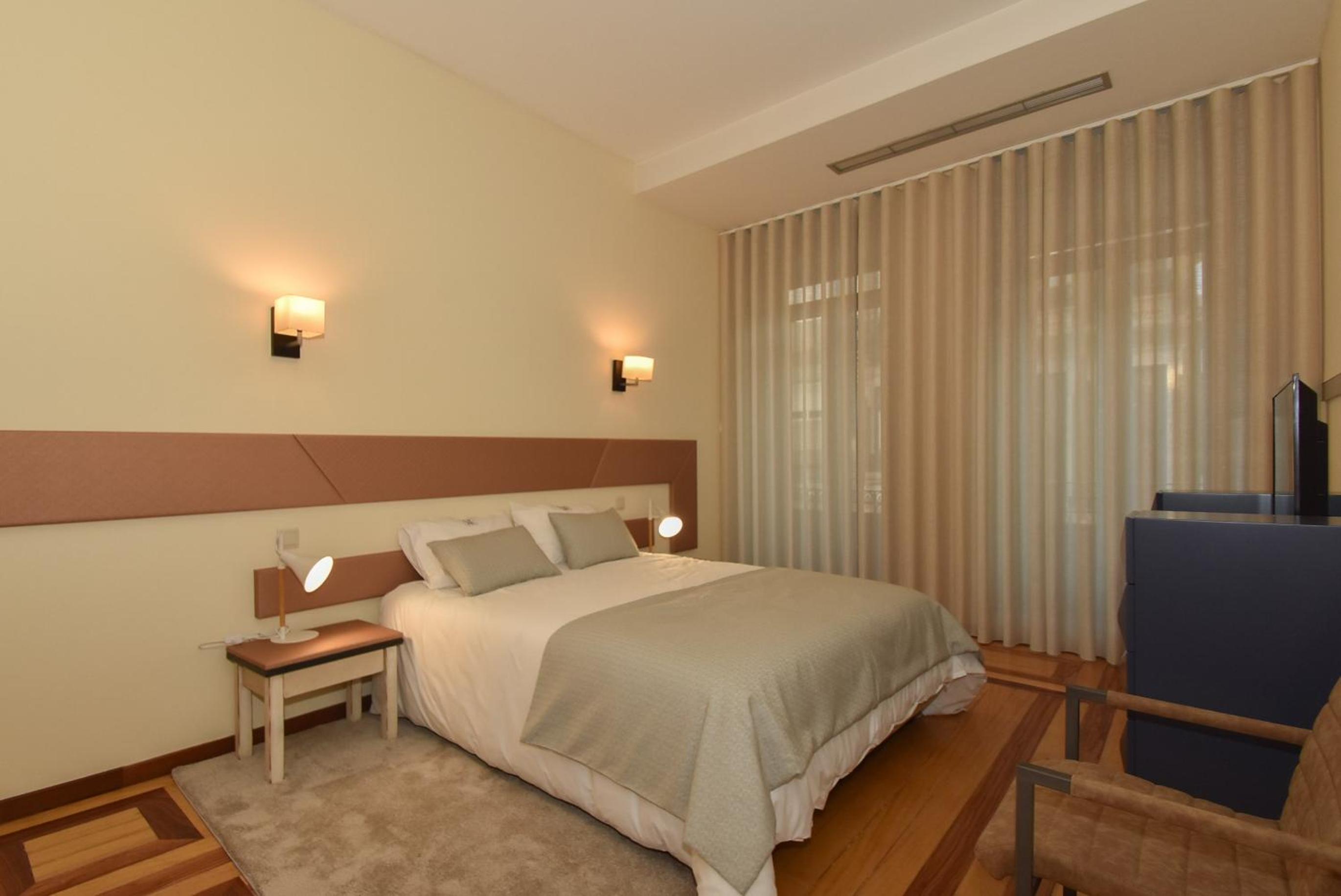 Standard Double Room with Street View