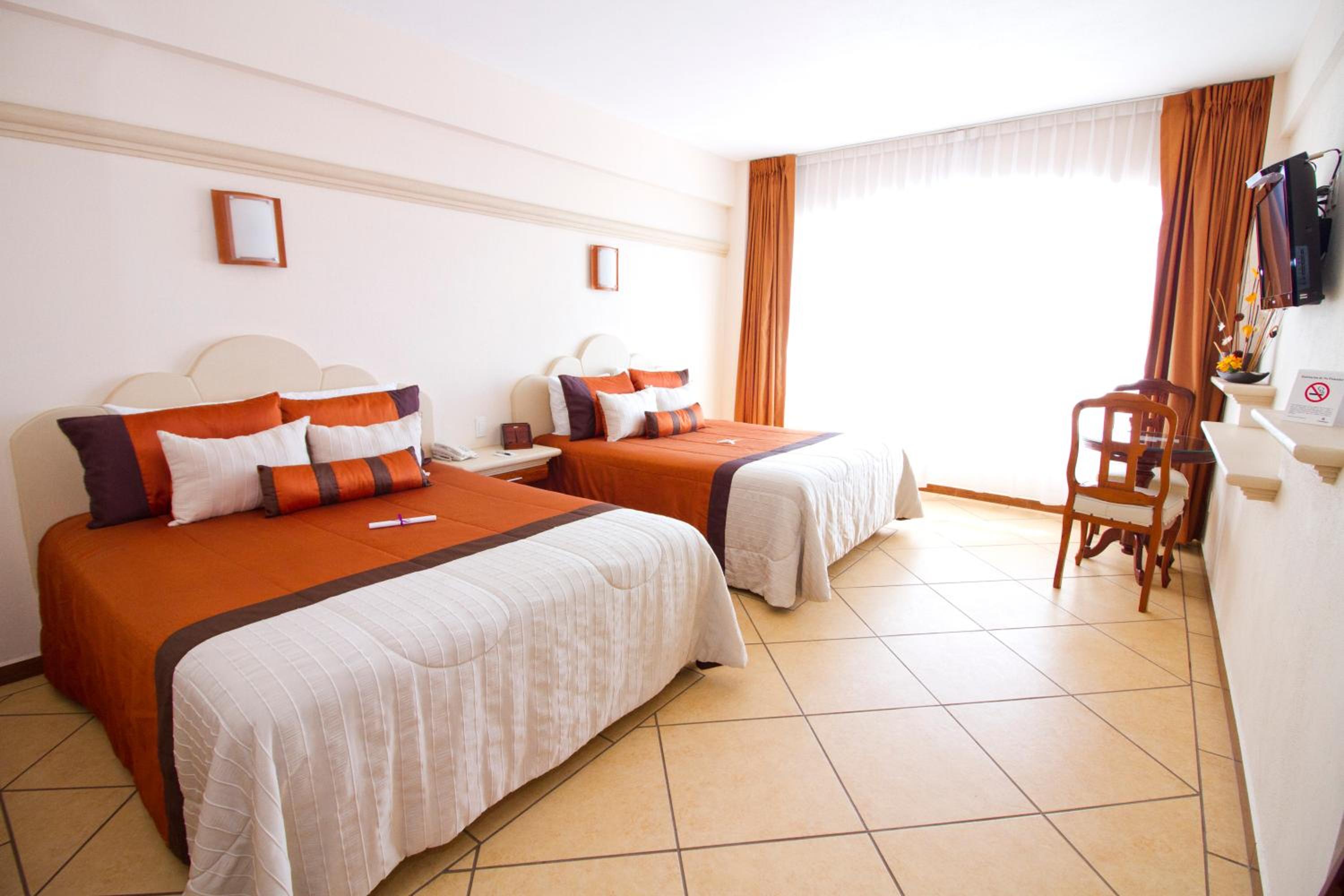 Superior Double Room with Lake View photo 2
