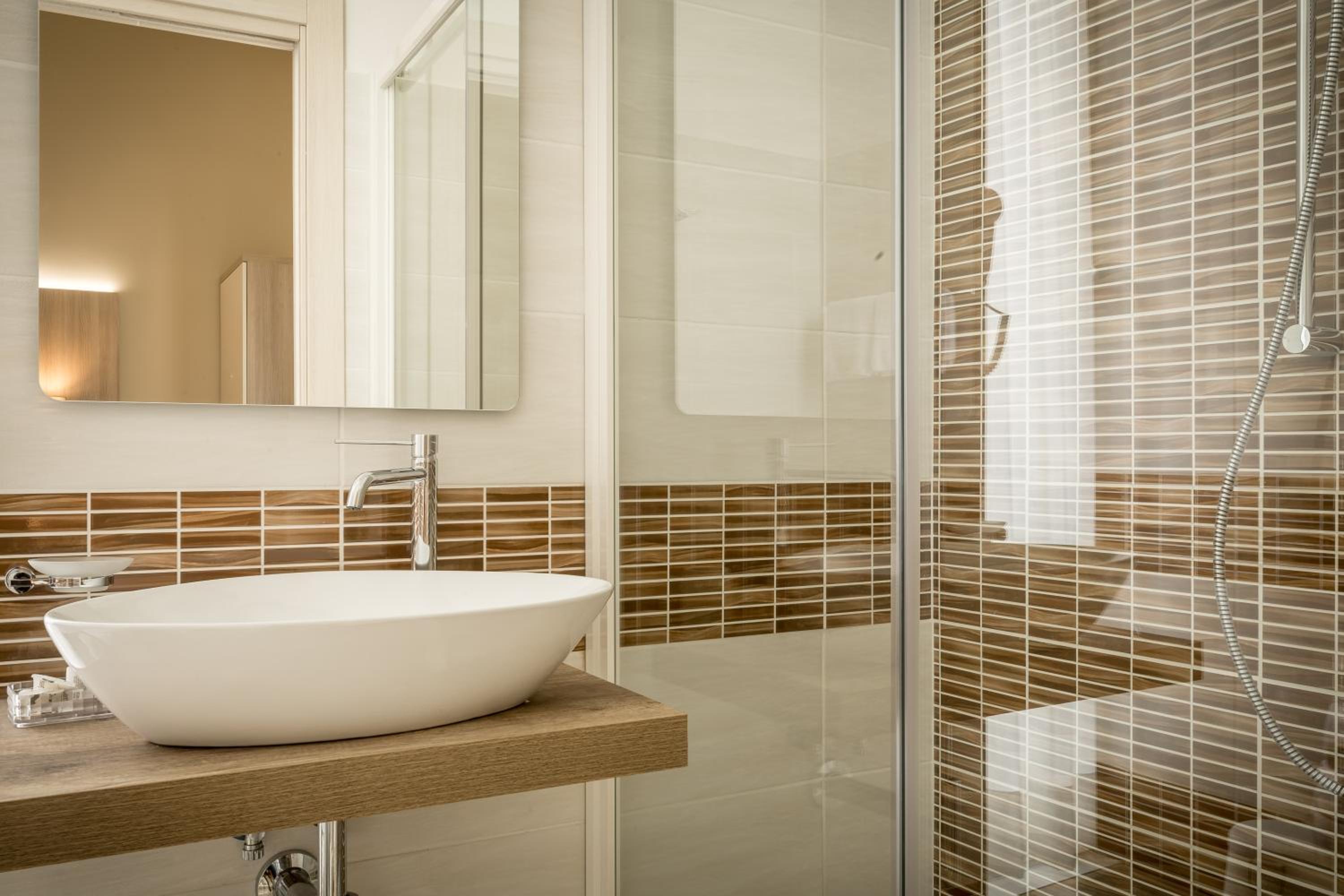 Superior Triple Room - Photo 10