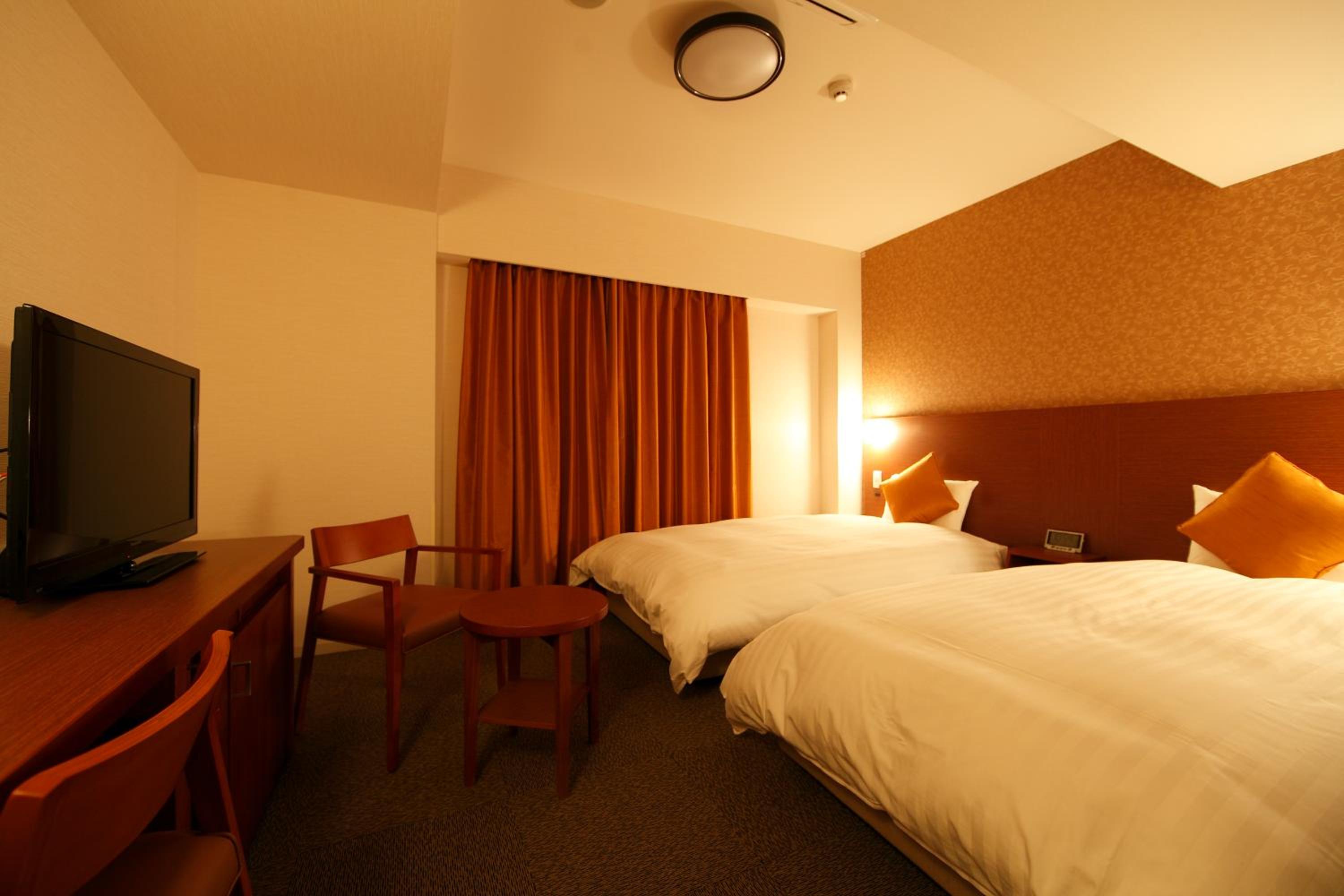 Twin Room - Photo 5
