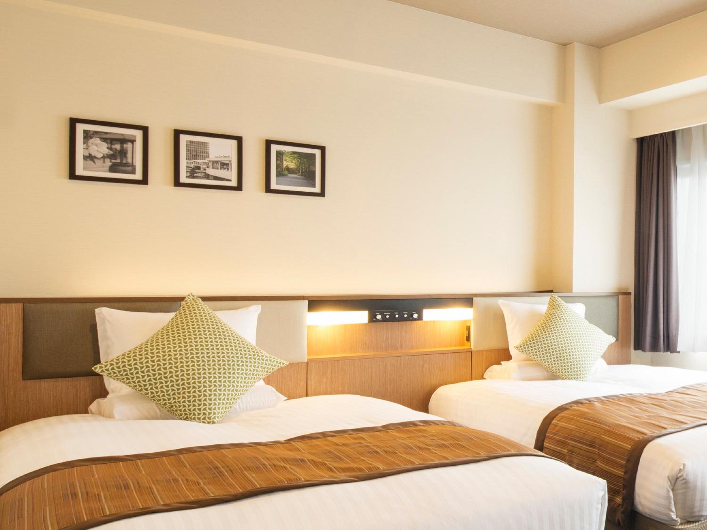 Superior Twin Room - Smoking - House Keeping is Optional with Additional Cost