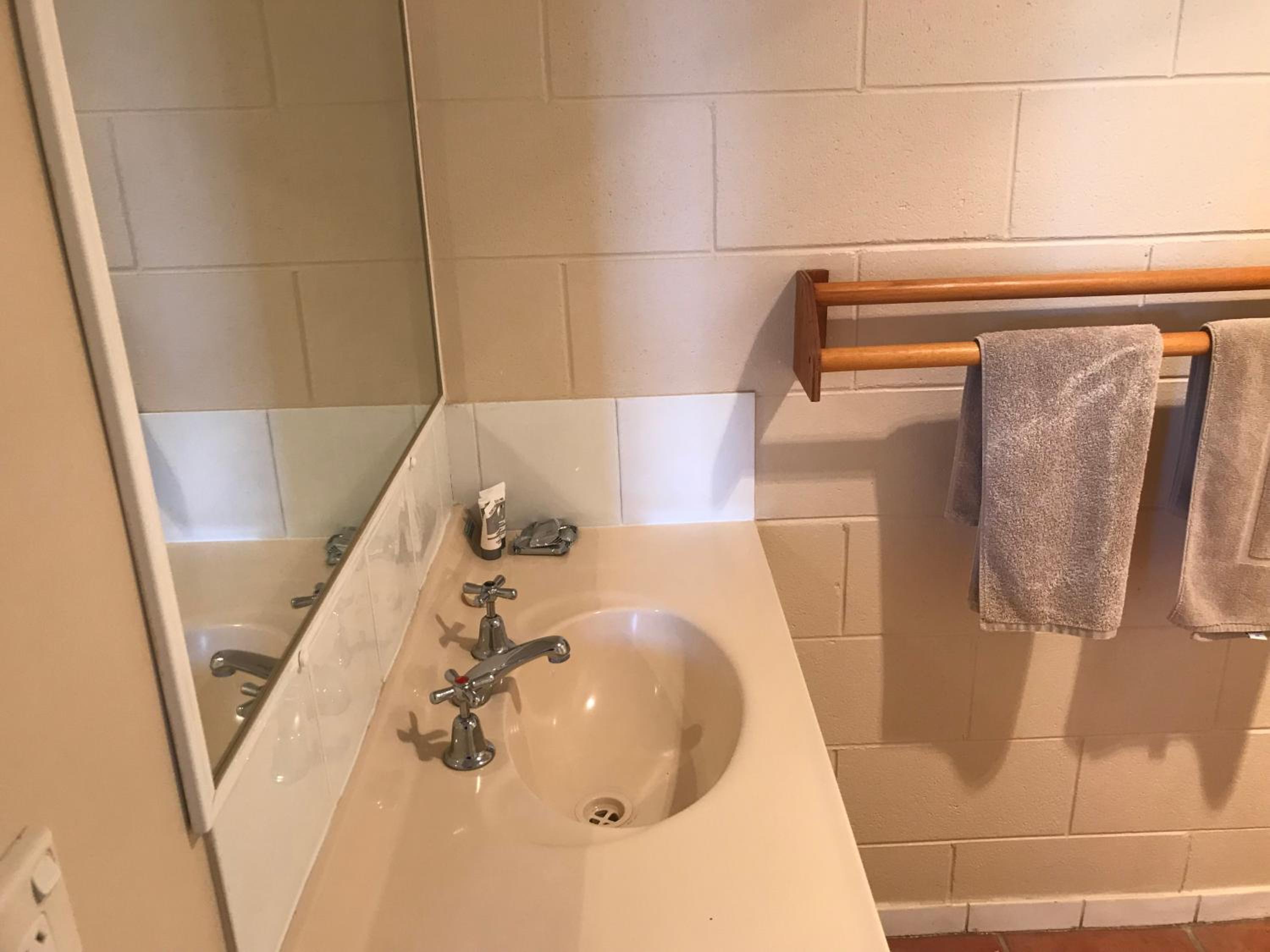Deluxe Room (2 Adults + 1 Child) photo 3