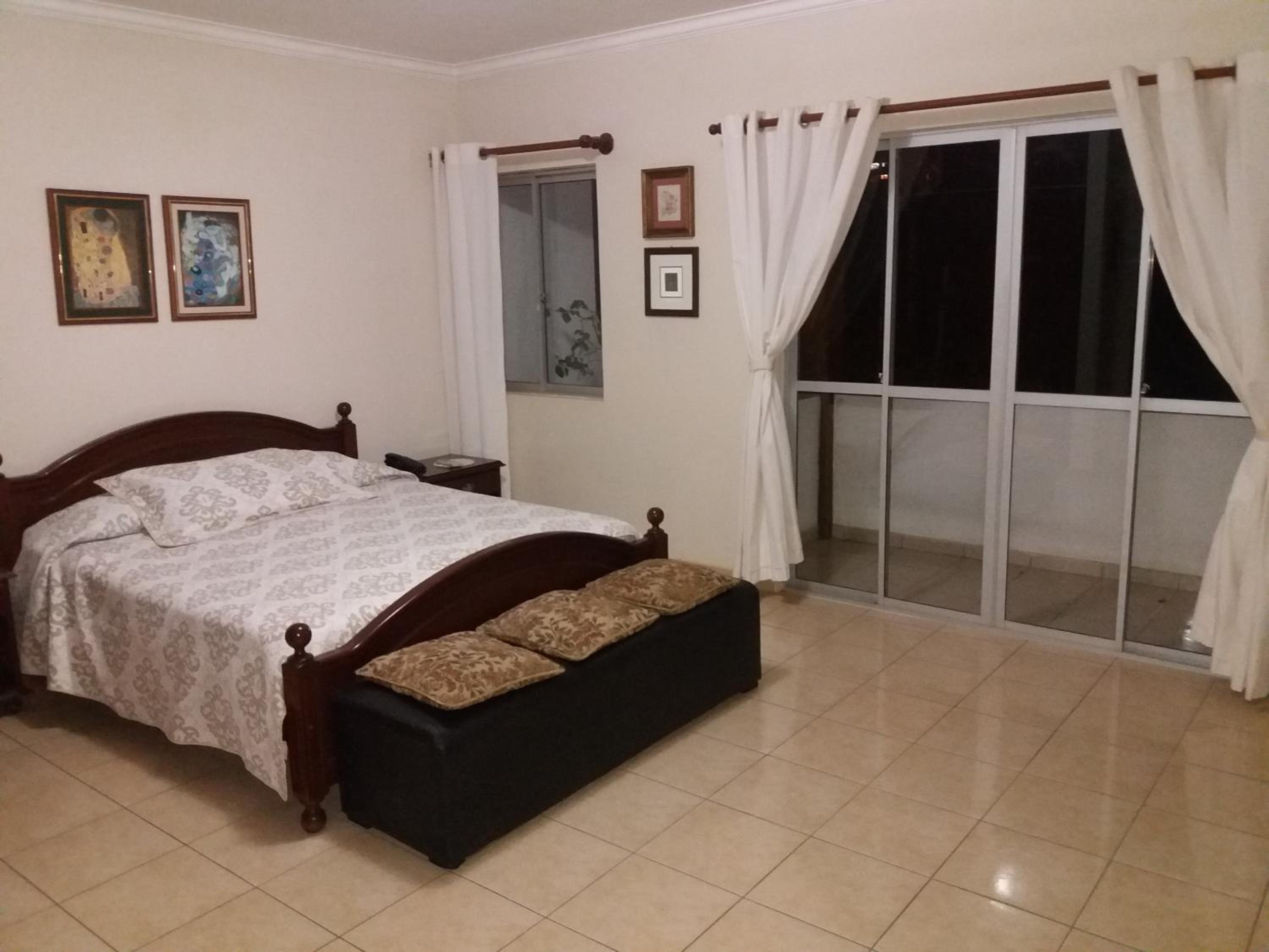 Double Room with Private Bathroom photo 1