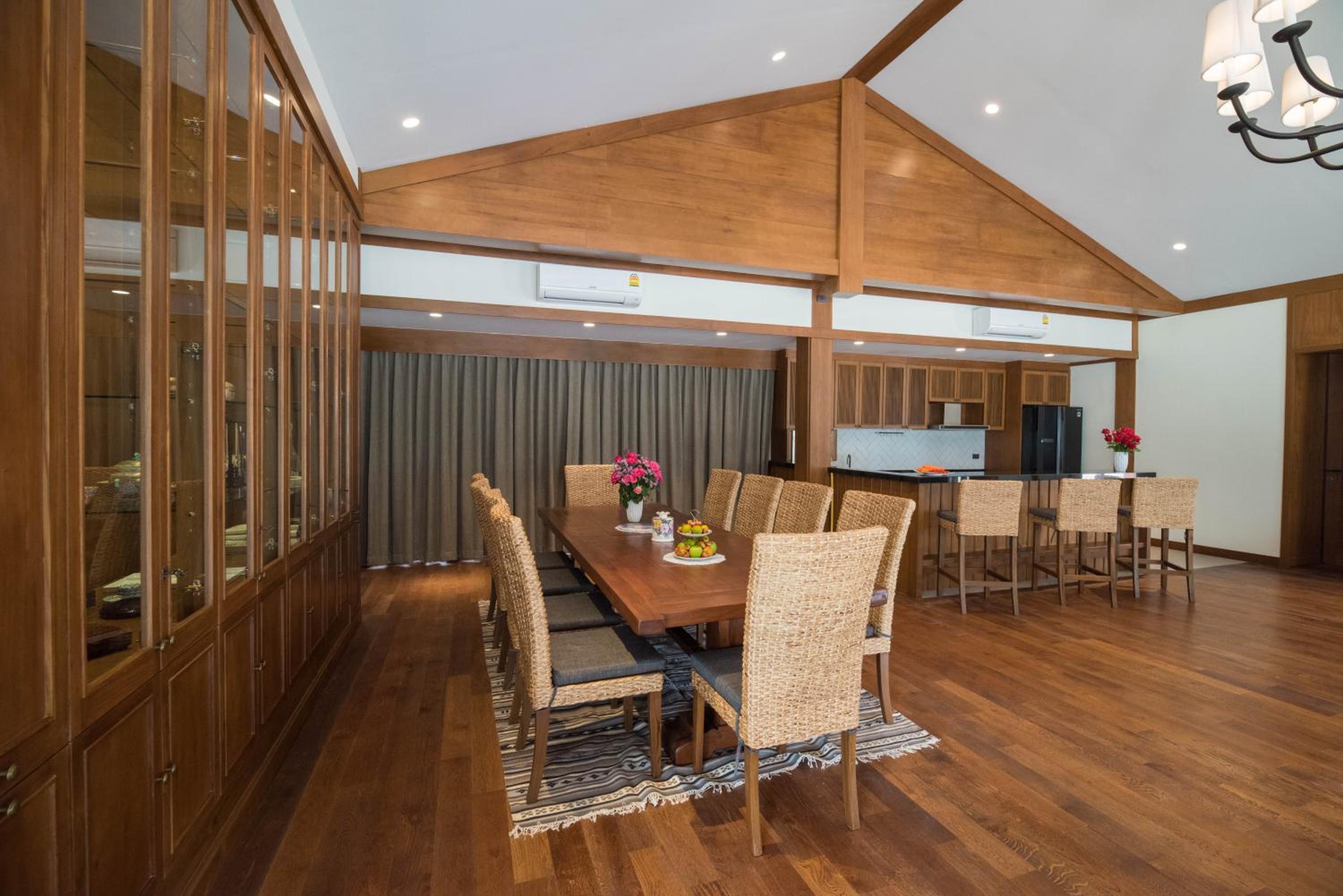 One-Bedroom Royal Residence photo 2