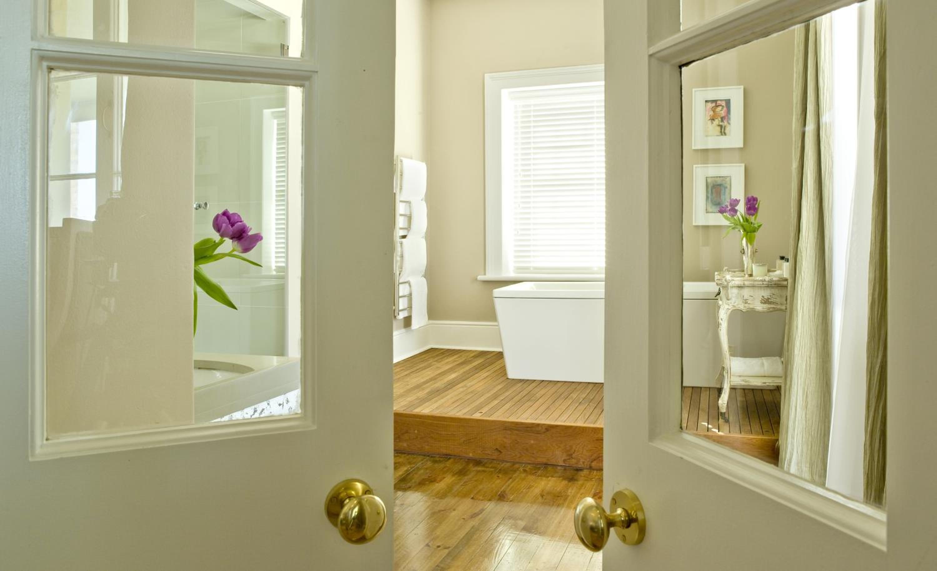 Luxury Double or Twin Room - Photo 16