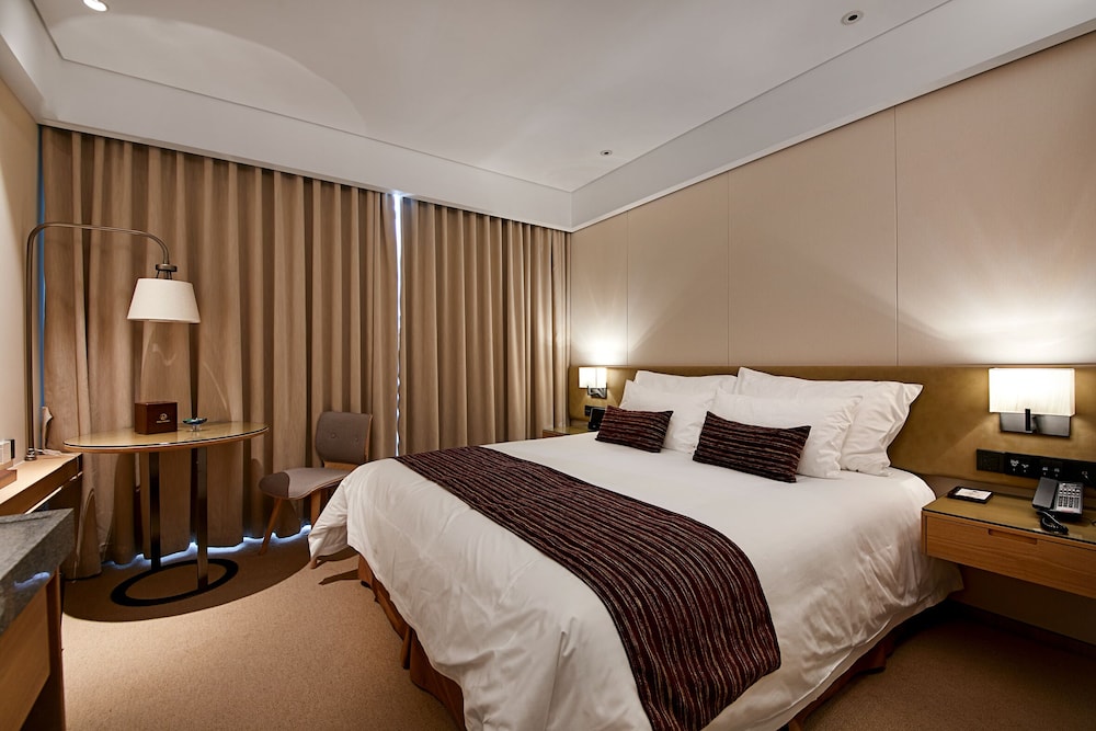Standard Single Room, City View