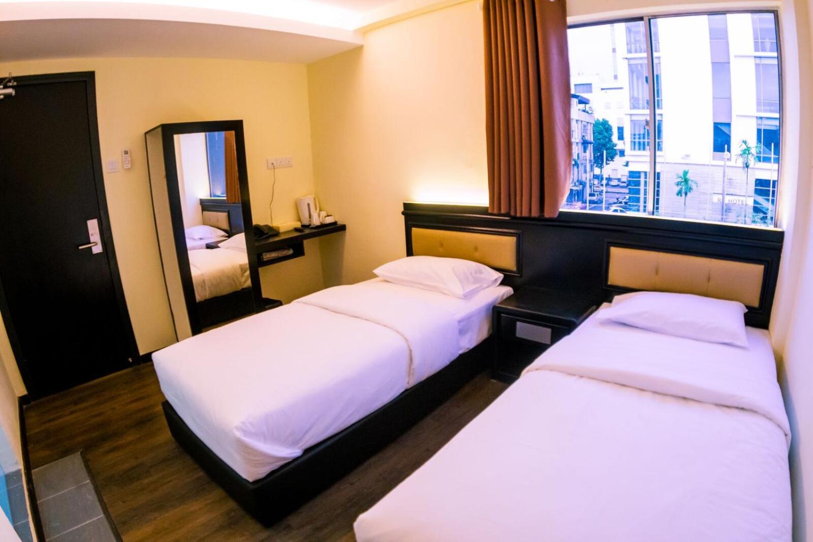 Standard Twin Room photo 2