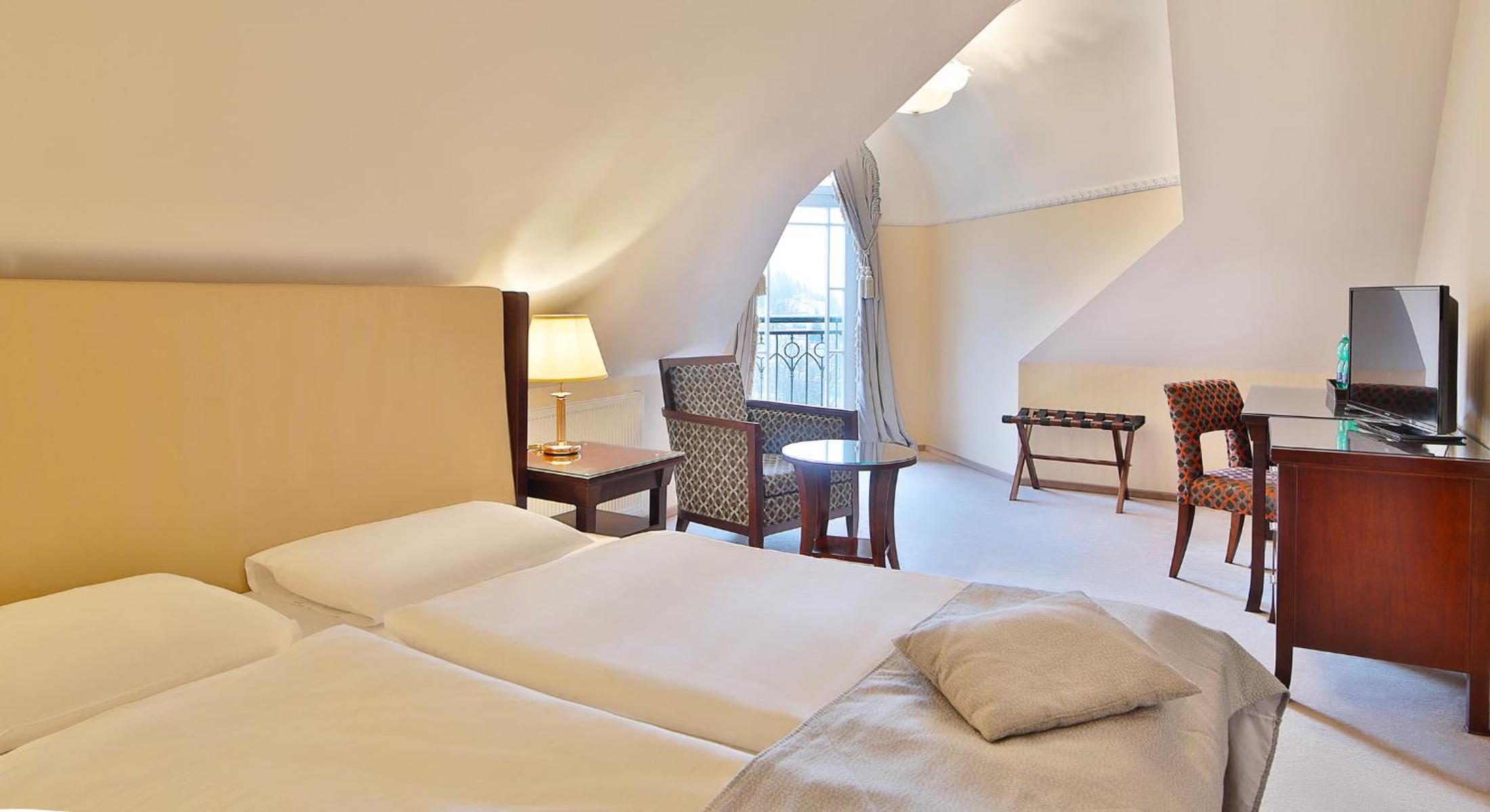 Standard Room with Park View - Photo 1