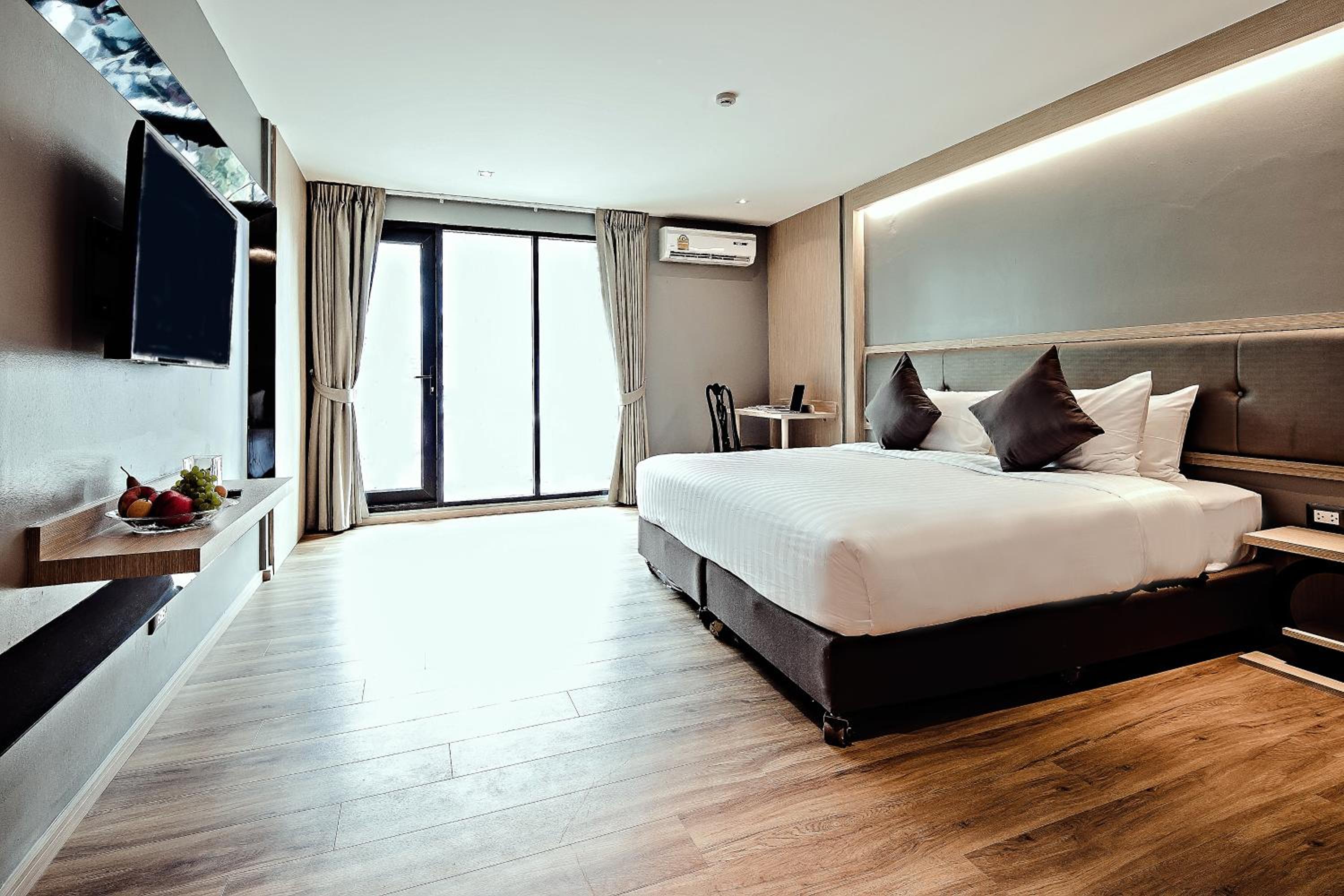 Superior King Room