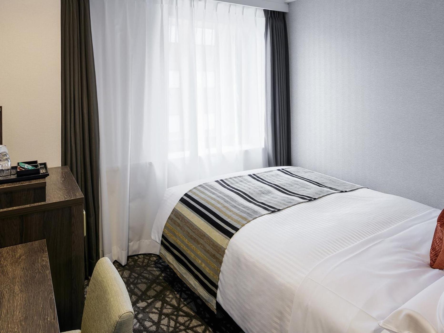 Standard Double Room with Small Double Bed - Non-Smoking - No Daily Cleaning photo 2