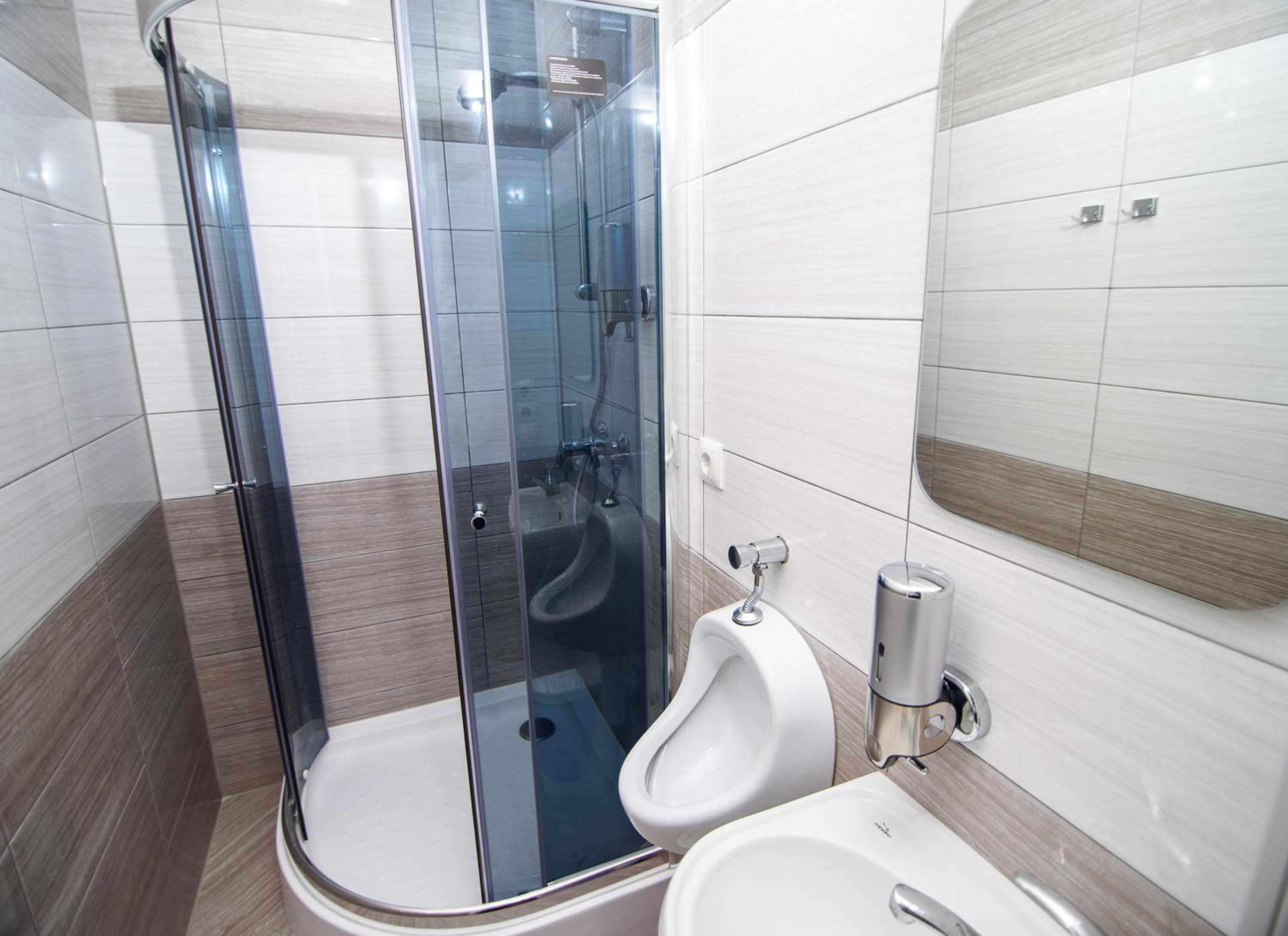 Double Room with Private Bathroom photo 2