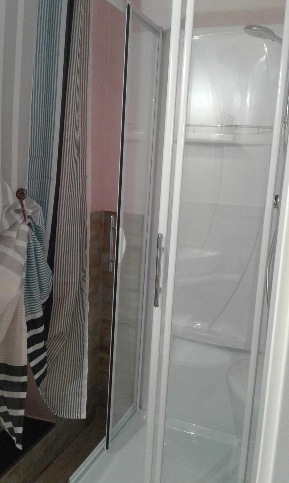 Triple Room - Photo 6