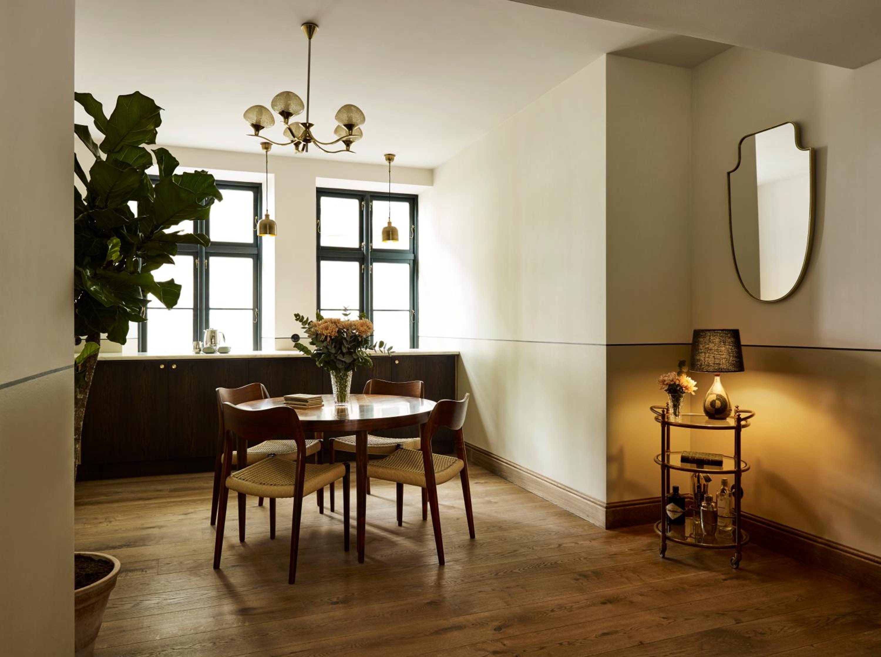 Sanders Suite - Photo 9