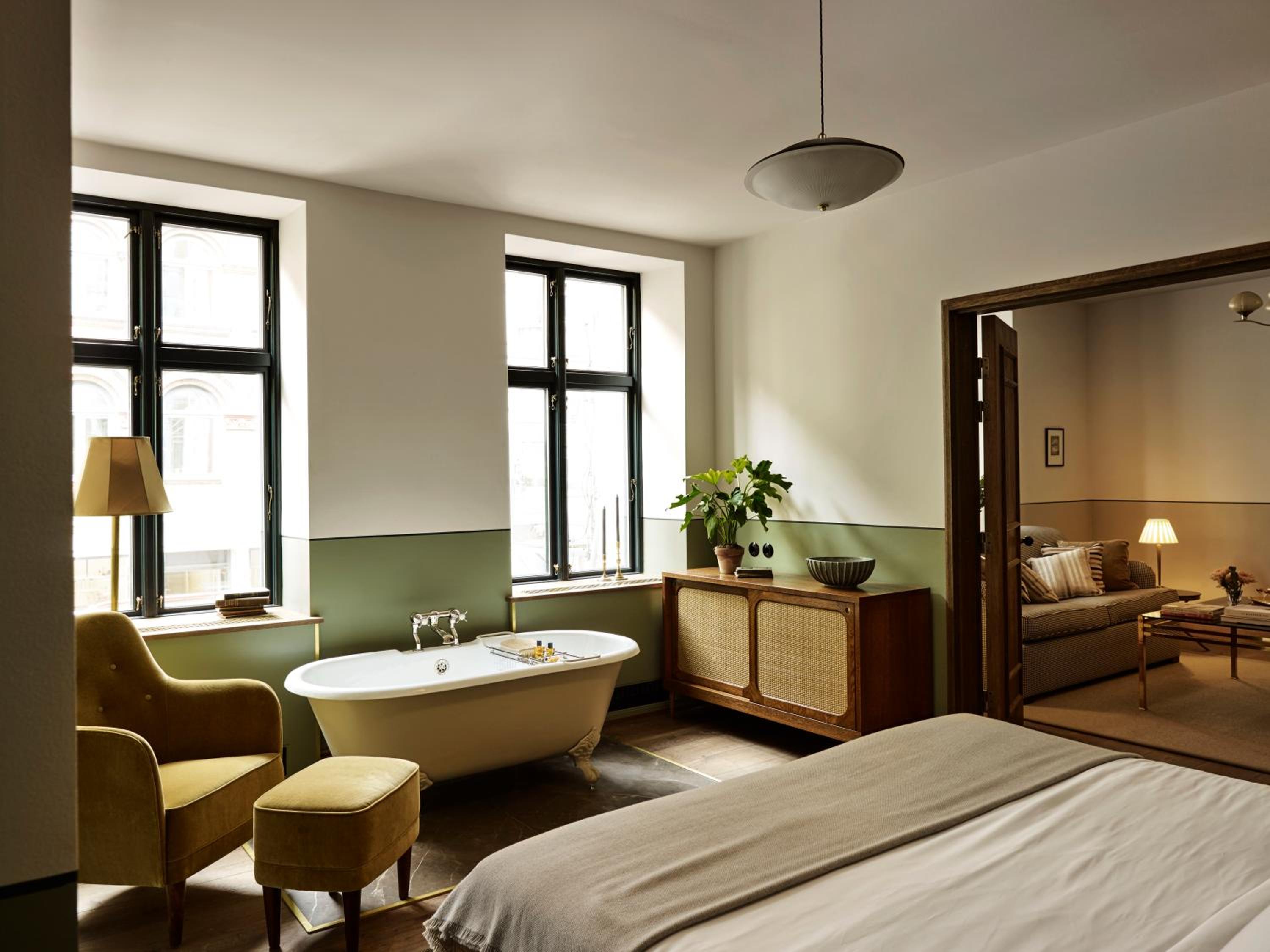 Sanders Suite