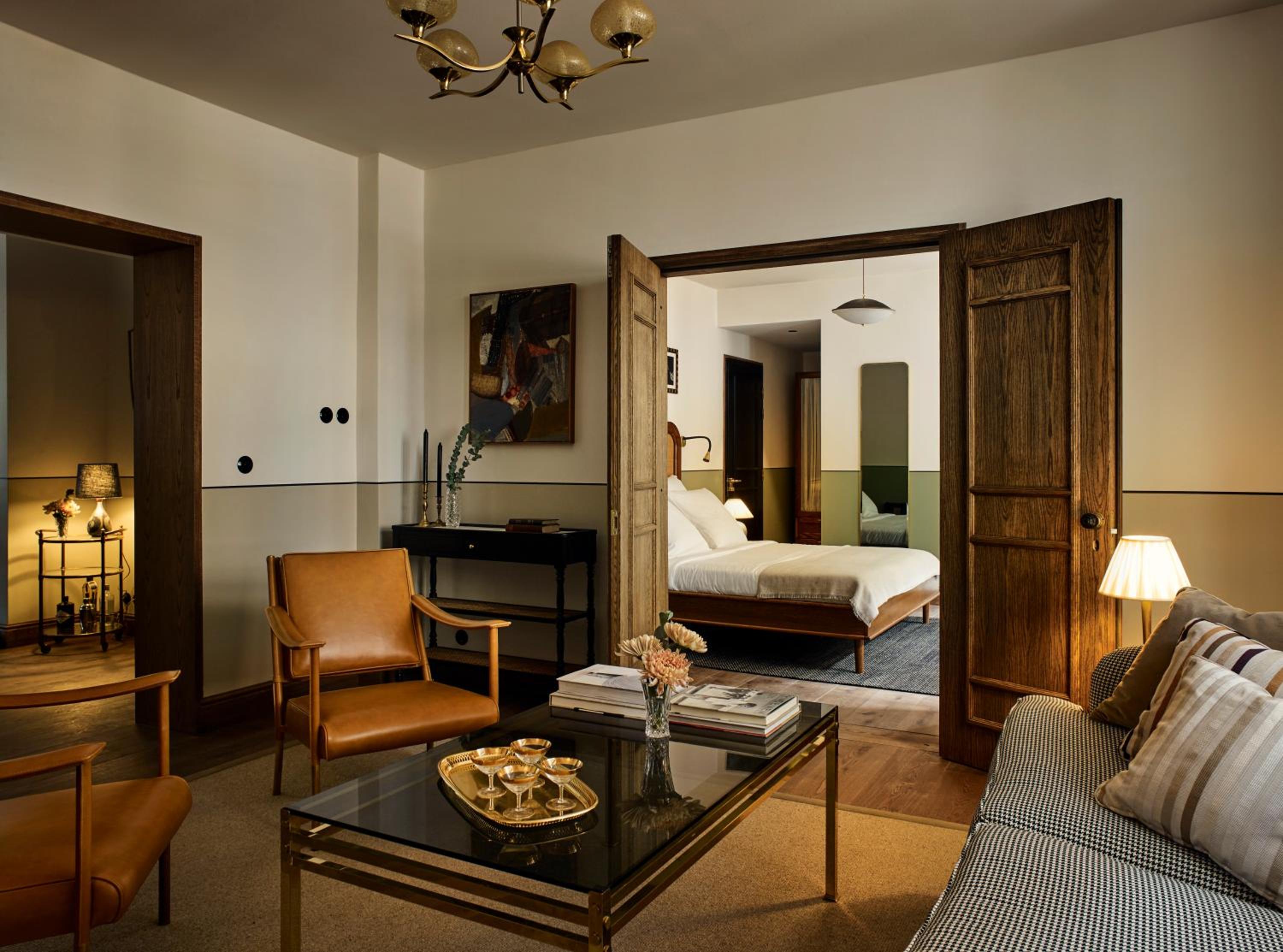 Sanders Suite - Photo 7