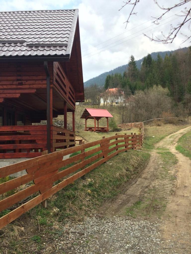 Villa - Photo 3